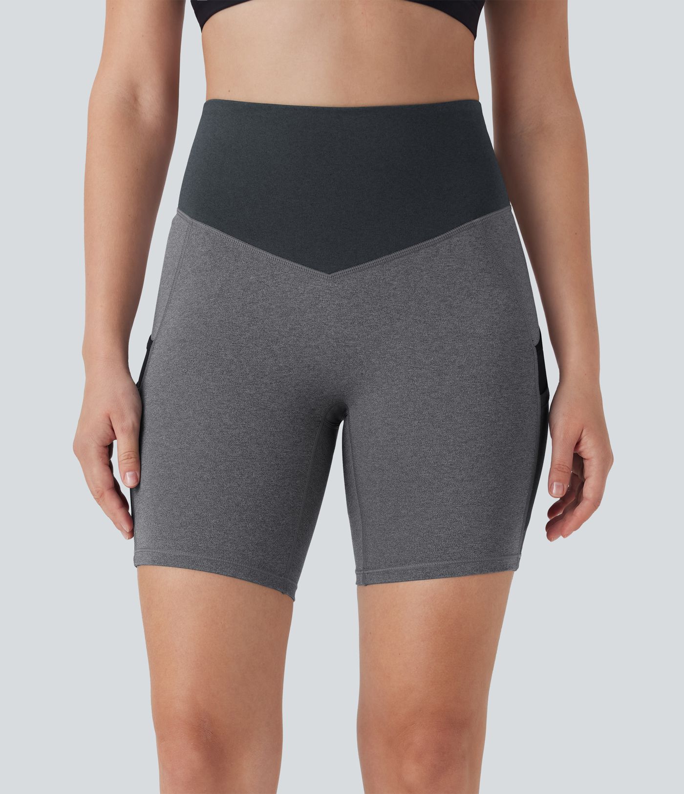 Yoga-Shorts mit hohem Bund, Seitentaschen, kontrastierendem Netzstoff und Farbblock - schnelltrocknend, 17,78 cm