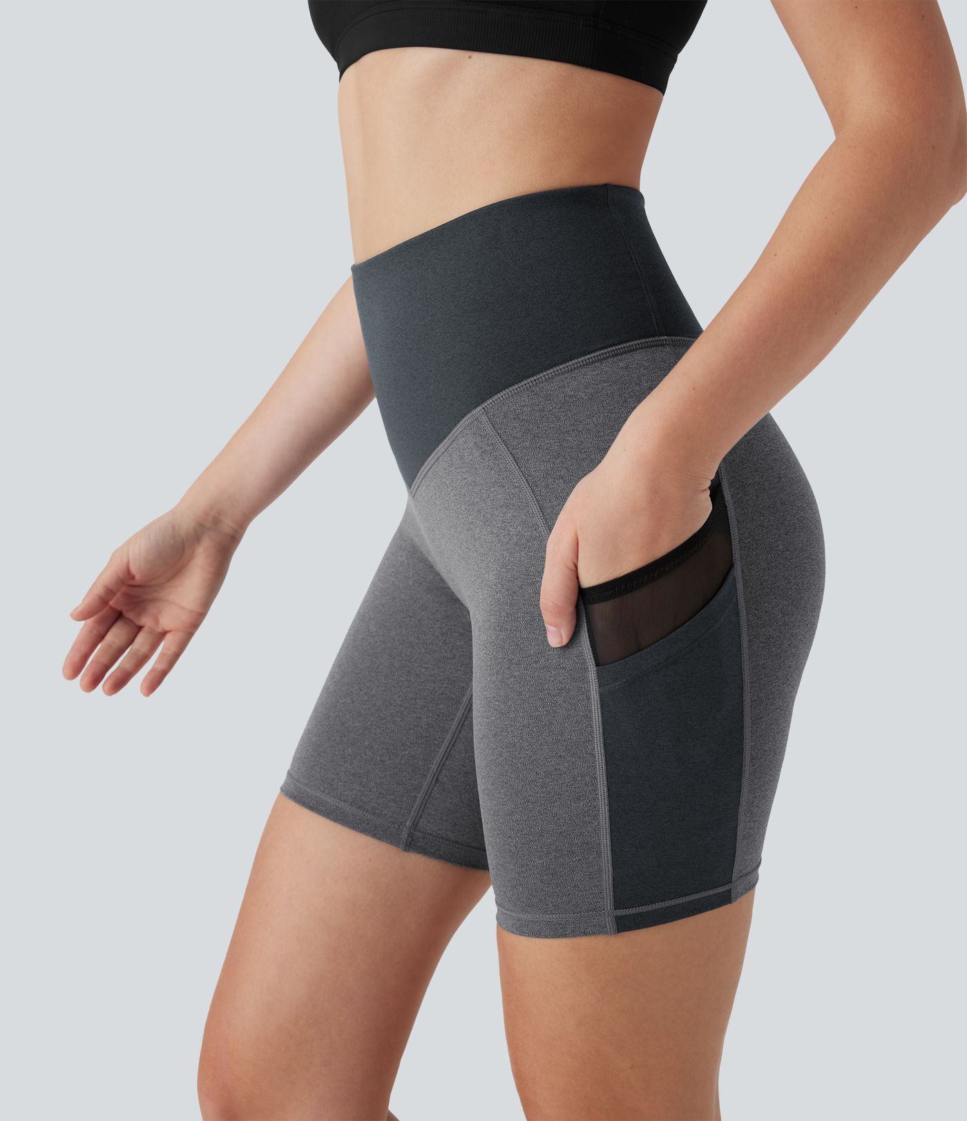 Yoga-Shorts mit hohem Bund, Seitentaschen, kontrastierendem Netzstoff und Farbblock - schnelltrocknend, 17,78 cm