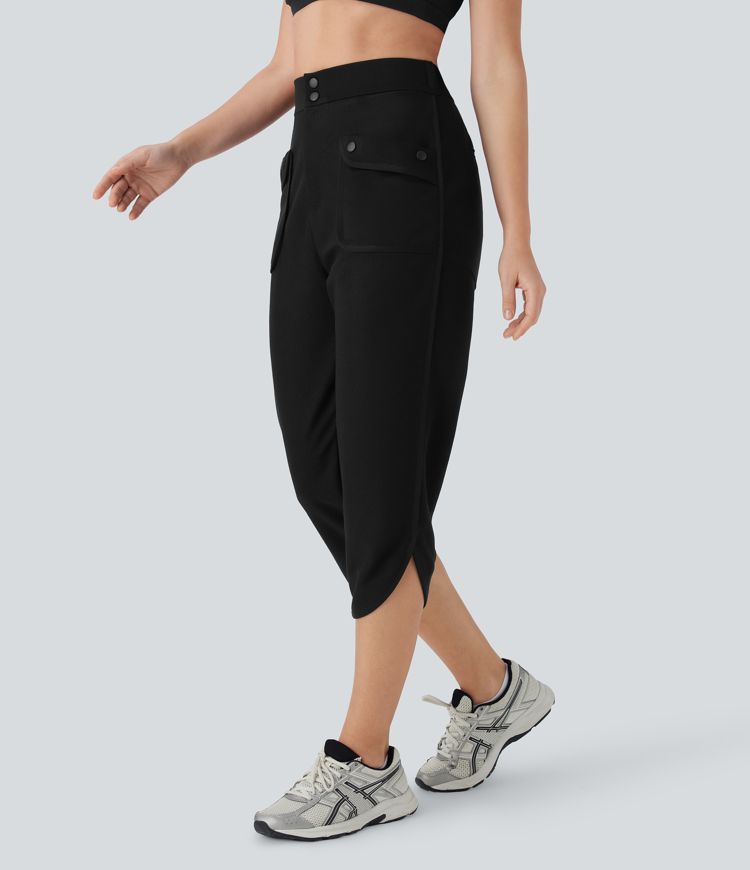 Yoga-Caprihose mit mittelhohem Bund, Seitentaschen, abgerundetem Saum und Schlitz