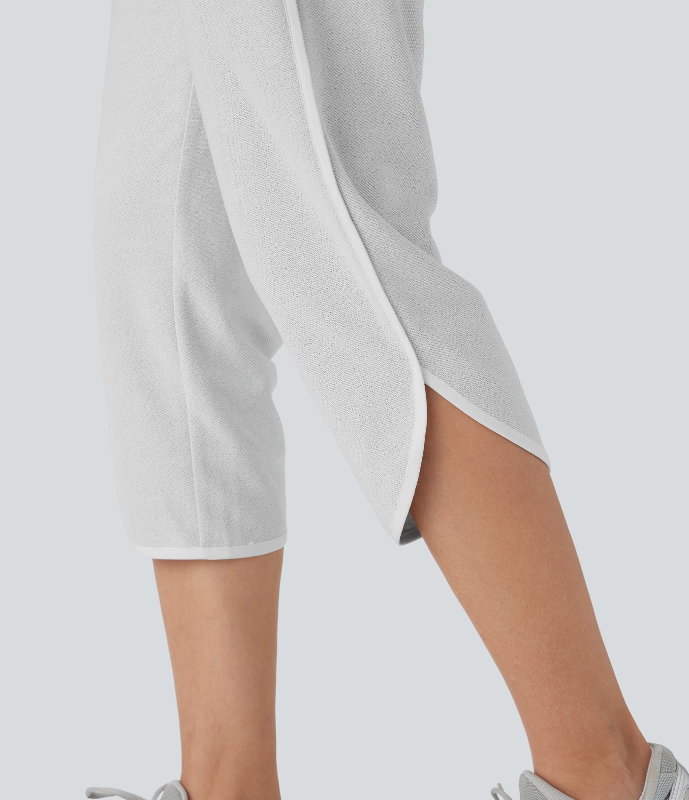 Mid Rise Split Curved Hem Yoga Capri Trousers with Pockets