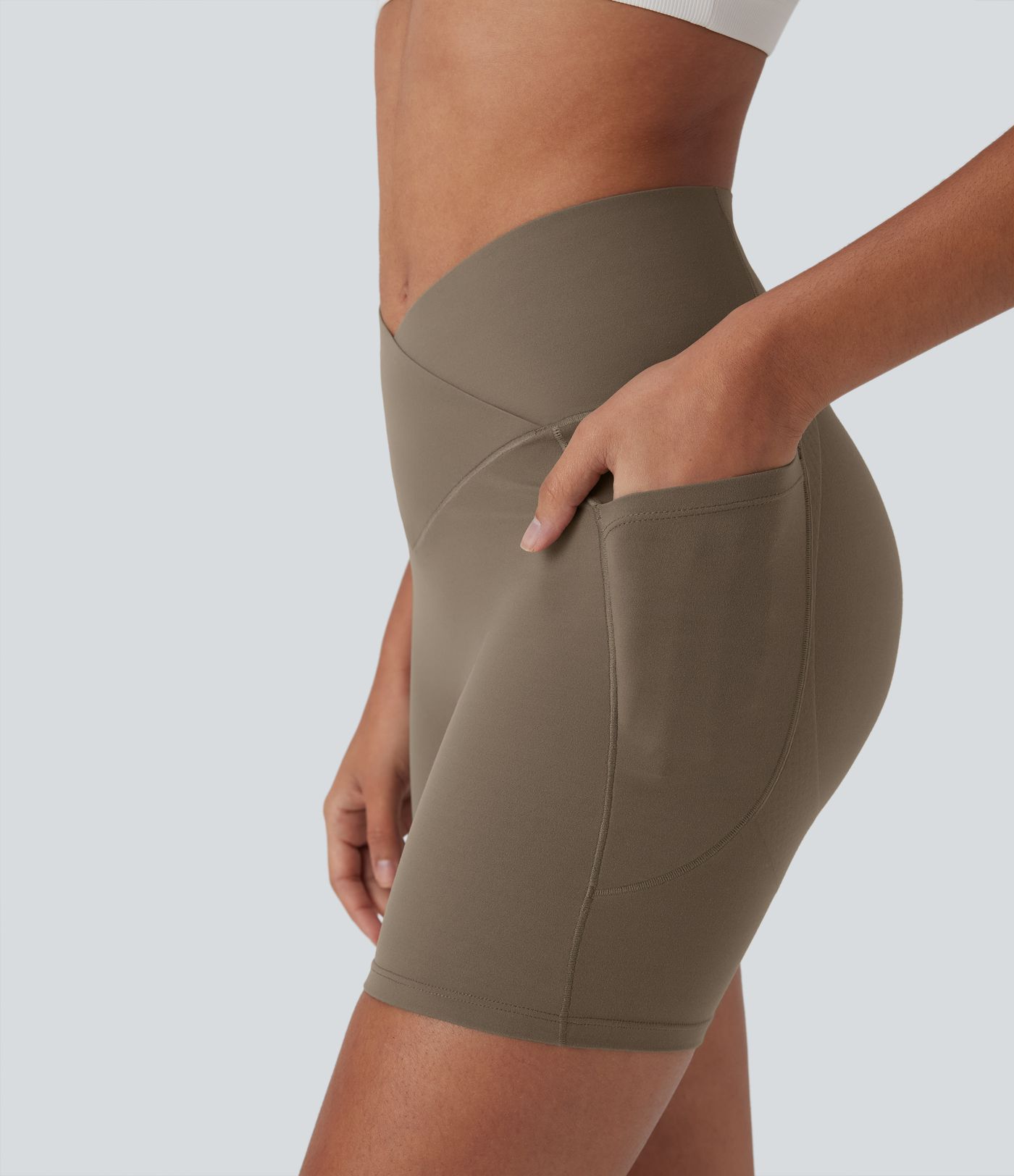 Short cycliste de yoga UltraSculpt™ taille haute gainant avec croisement, effet rehaussant et poches 12,5 cm