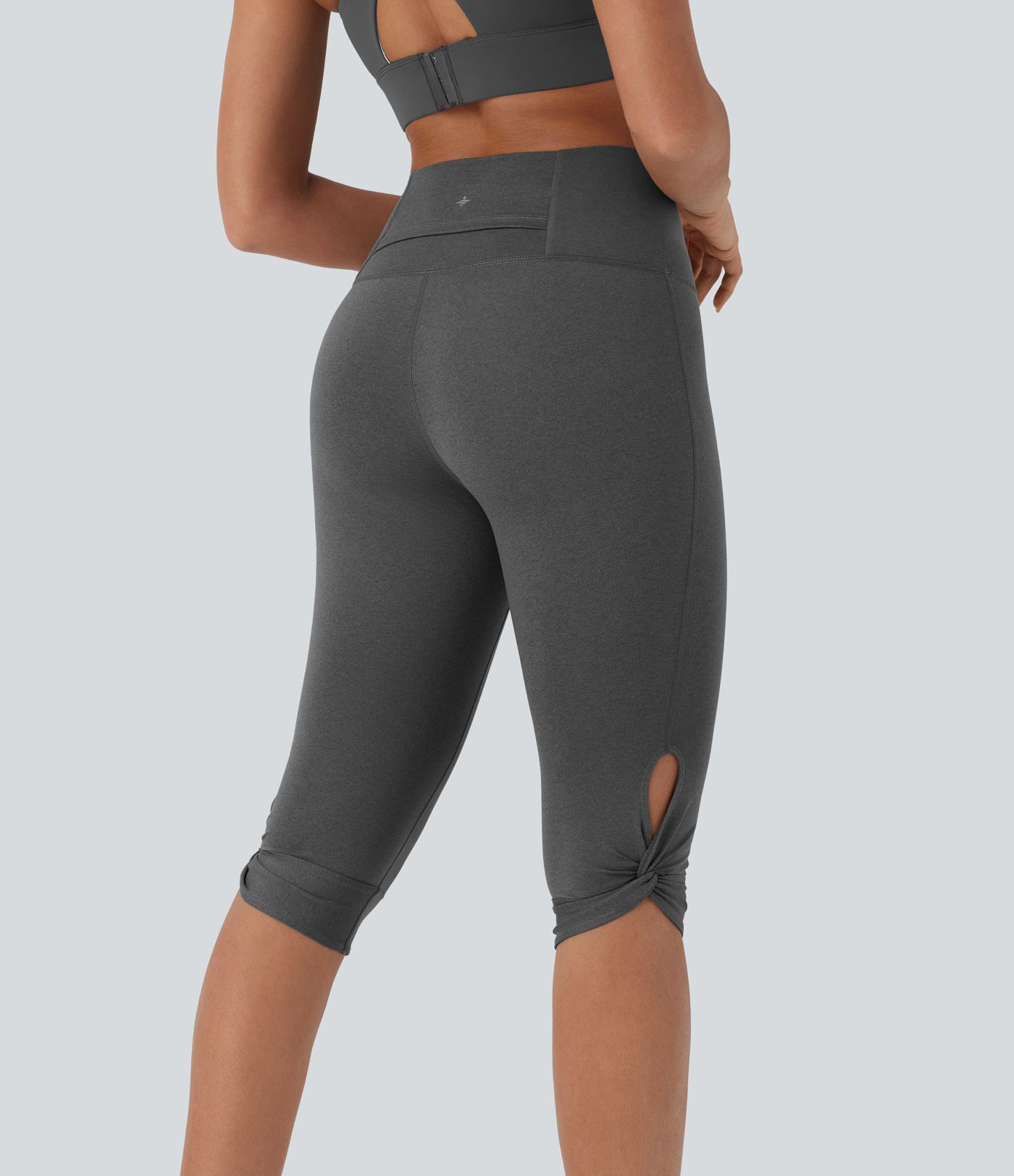 High-Waisted Cut-Out Quick-Dry Yoga Pedal Pusher Leggings with Pocket