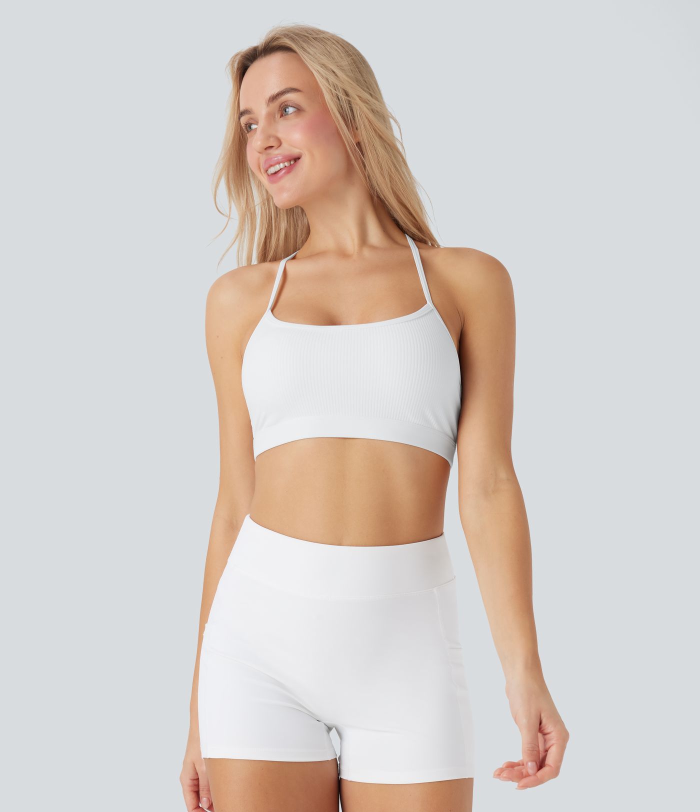 Brasier deportivo acanalado para yoga de sujeción baja con abertura en copas A-C