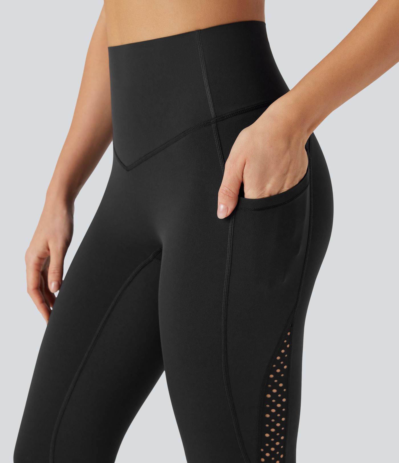 Leggings de yoga Halara UltraSculpt™ refrescante de secado rápido con tiro alto, transpirable con efecto moldeador abdominal y perforaciones con bolsillos y UPF 50+