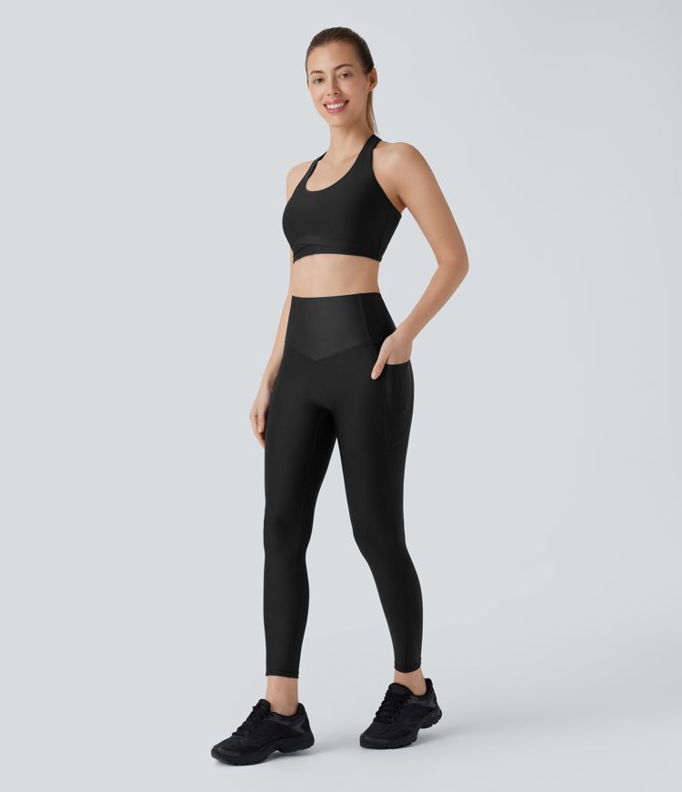 Leggins de entrenamiento de cintura alta SoCinched con control de abdomen, bolsillos y acabado brillante
