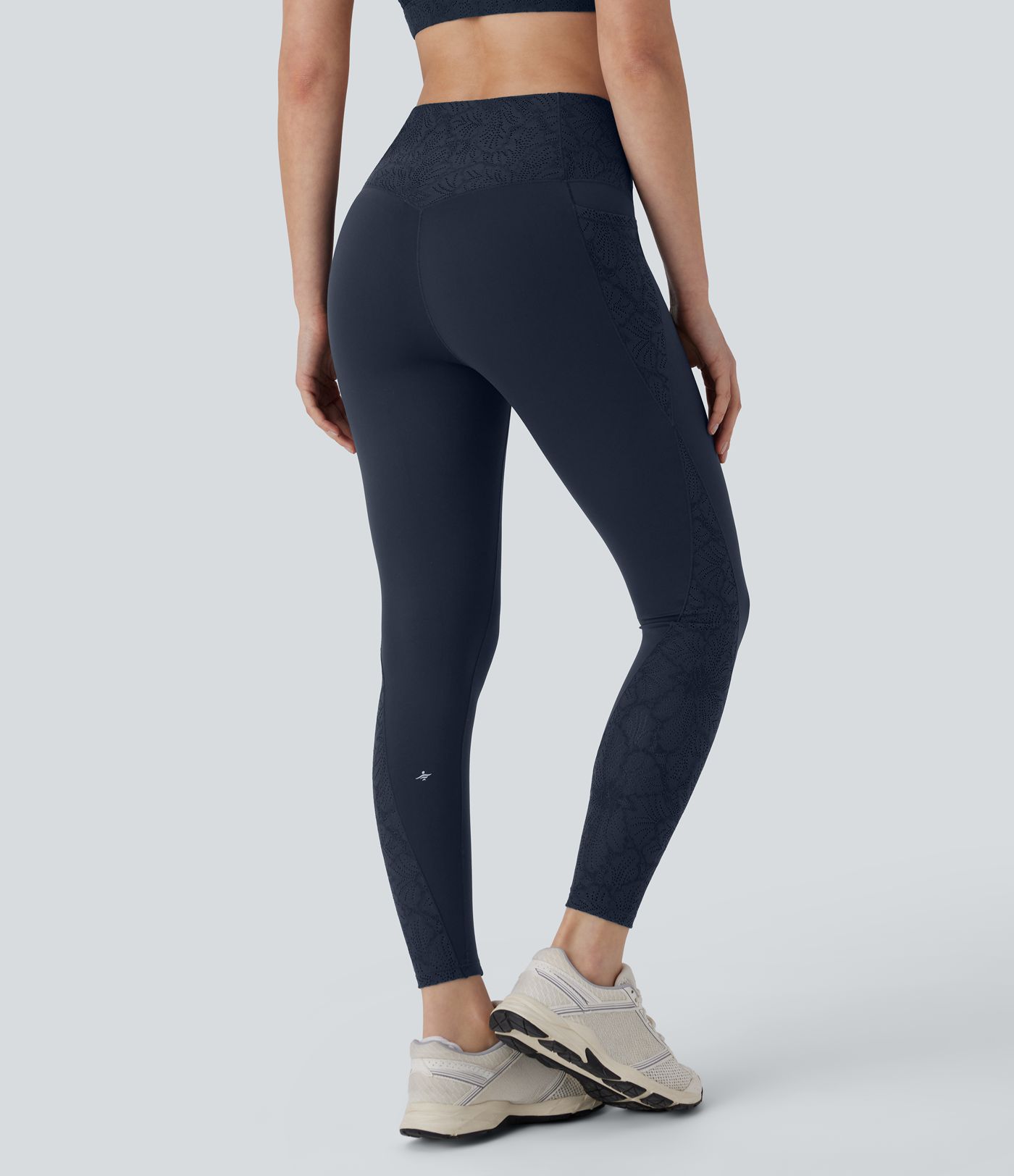 Short cycliste 17,5 cm d'entraînement gainant galbant taille haute avec poches Halara UltraSculpt™