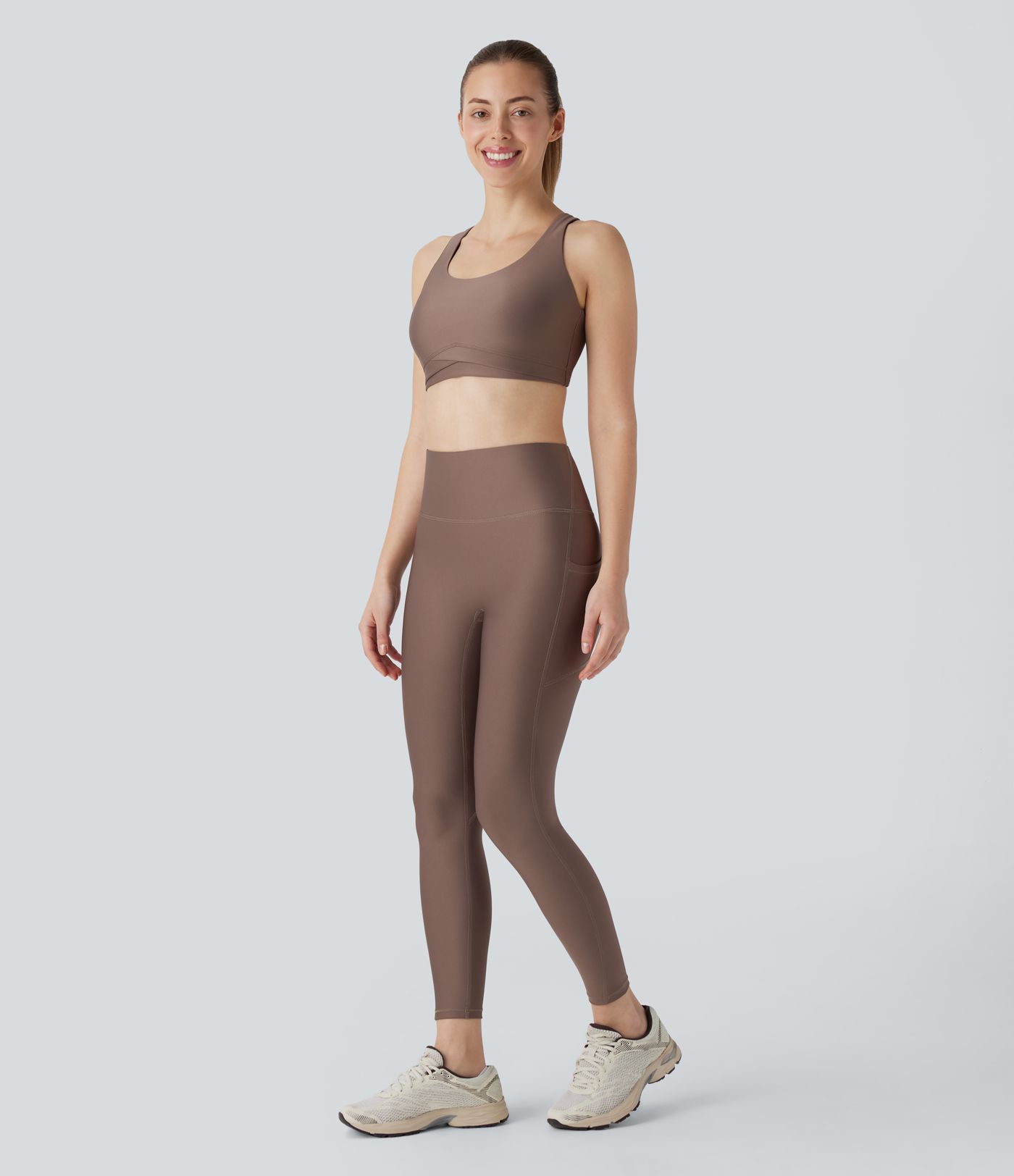 Leggings deportivo tiro alto bolsillo lateral efecto brillante