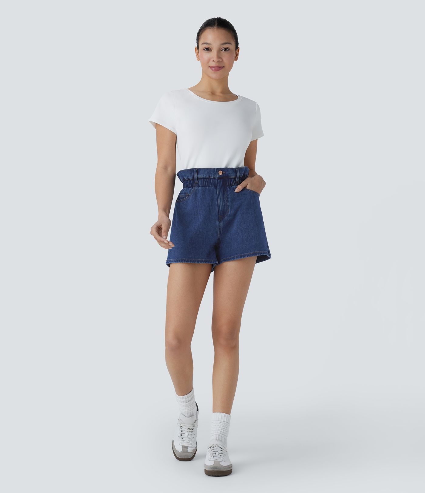 Halara Flex™ Short décontracté en denim tricoté extensible, super taille haute style paperbag, délavé avec poches multiples