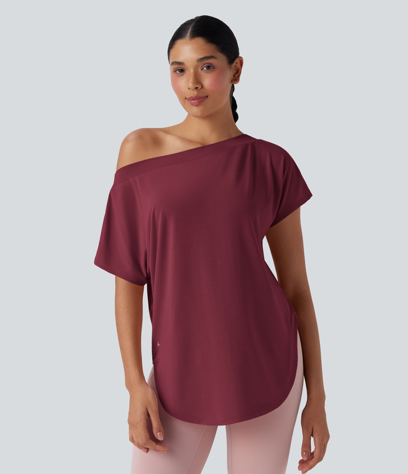 Einschultriges Yoga-Sport-Top mit kurzen Ärmeln, High-Low-Design und abgerundetem Saum - schnelltrocknend