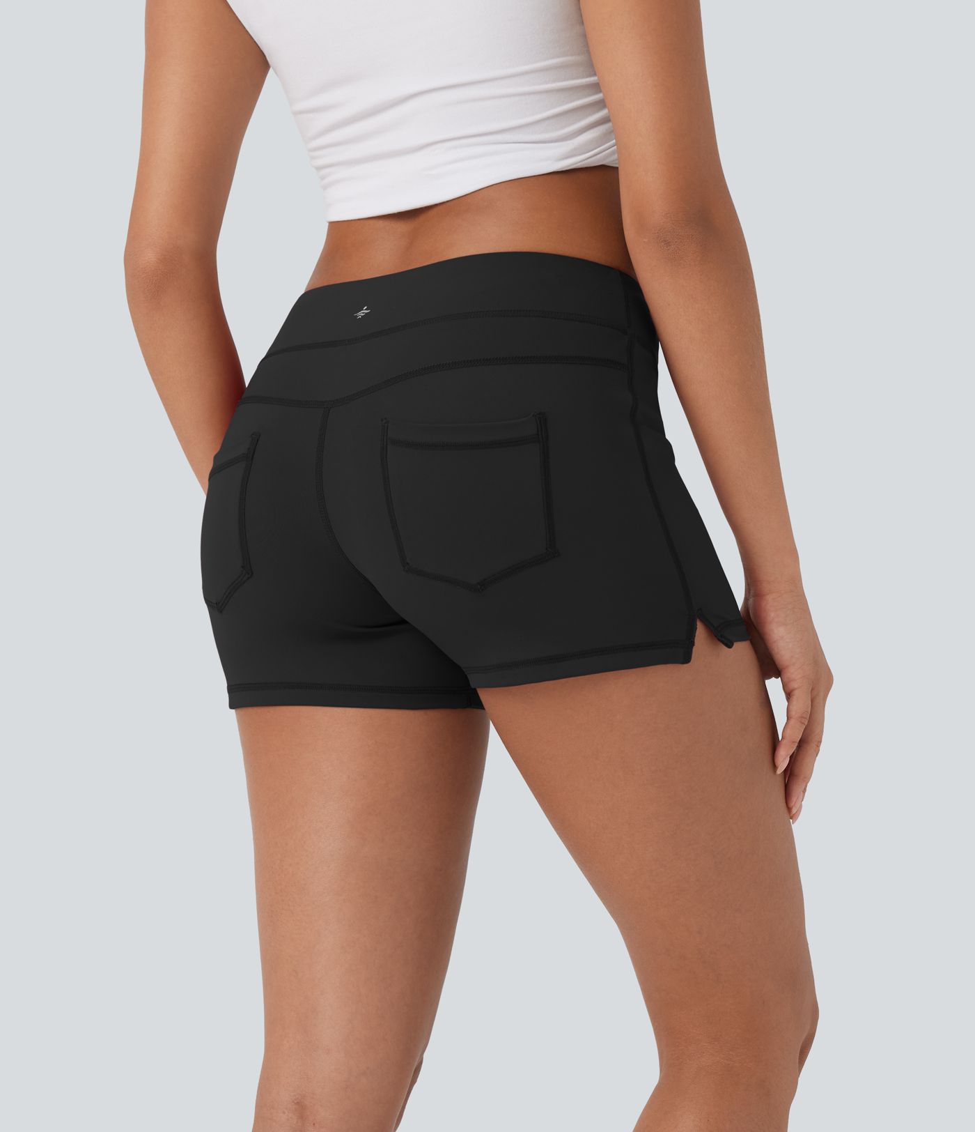 Shorts bikers de yoga de tiro bajo de 7.5cm con bolsillos
