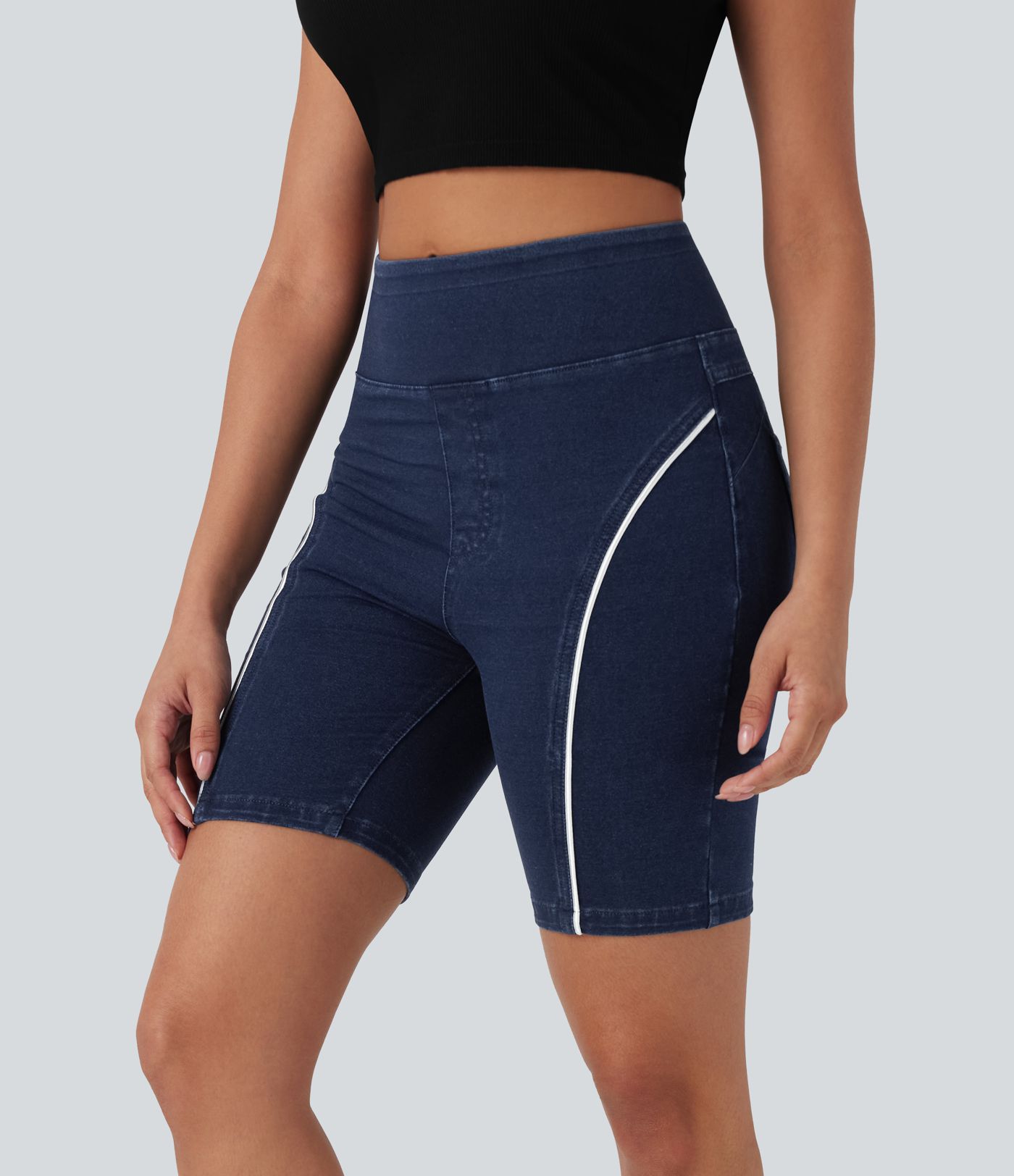 Halara Flex™ Hoch taillierte, dehnbare, lässige Jeans-Shorts mit Scrunch-Po-Lifting und Taschen