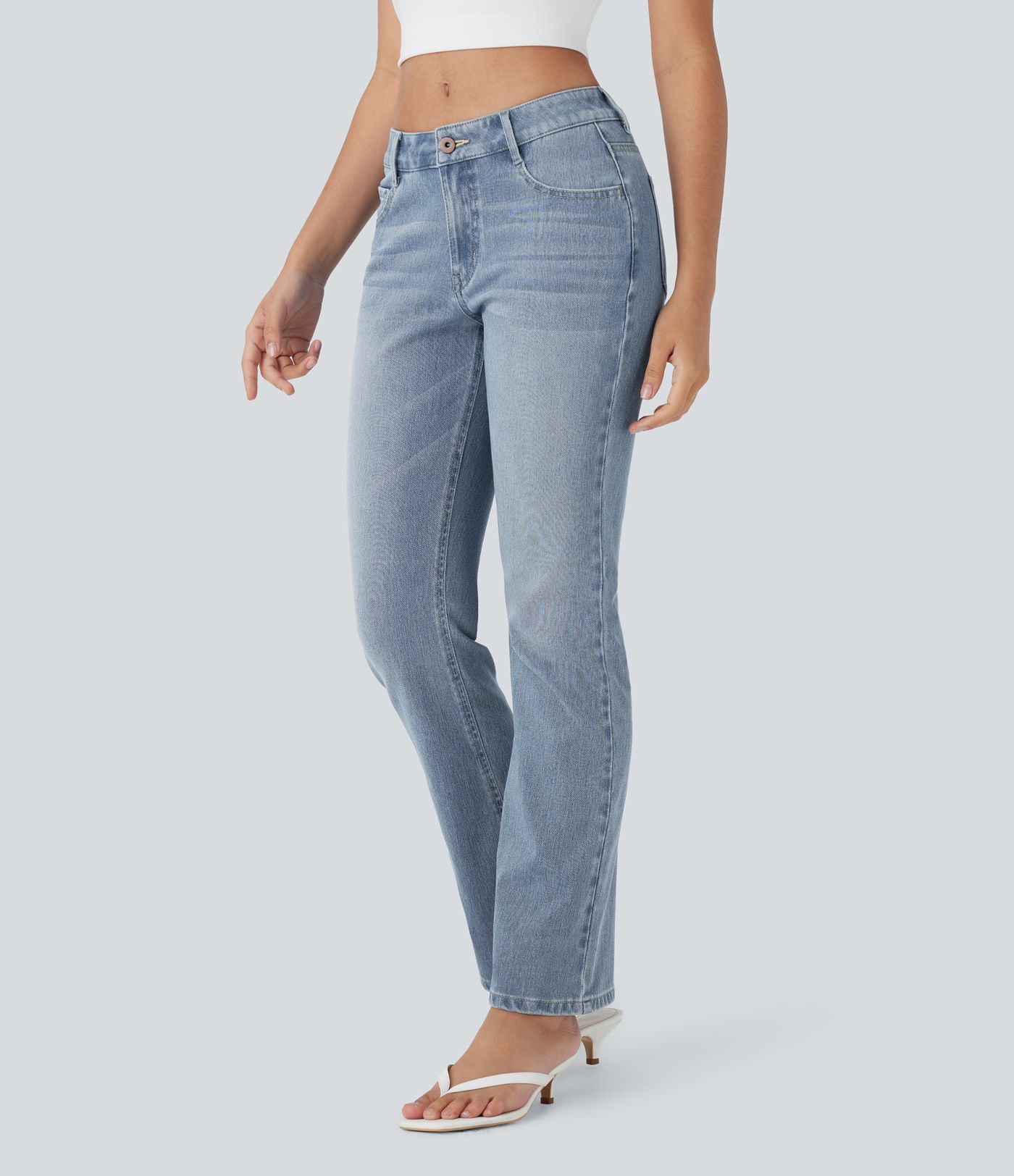 Halara Flex™ Lässige verwaschene Bootcut-Jeans aus elastischem Strick-Denim mit niedrigem Bund, Knopf, Reißverschluss und mehreren Taschen