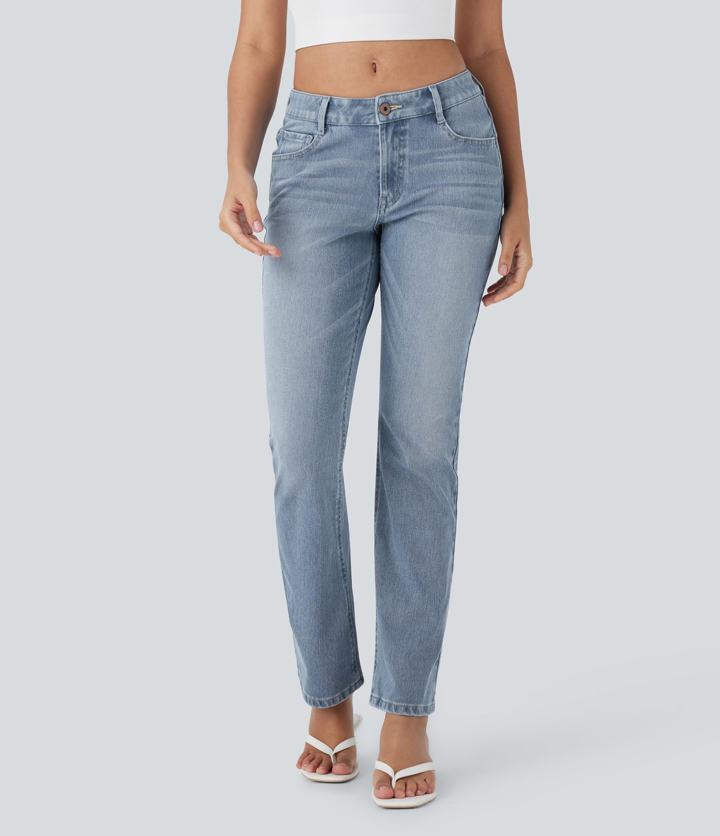 Halara Flex™ Lässige verwaschene Bootcut-Jeans aus elastischem Strick-Denim mit niedrigem Bund, Knopf, Reißverschluss und mehreren Taschen