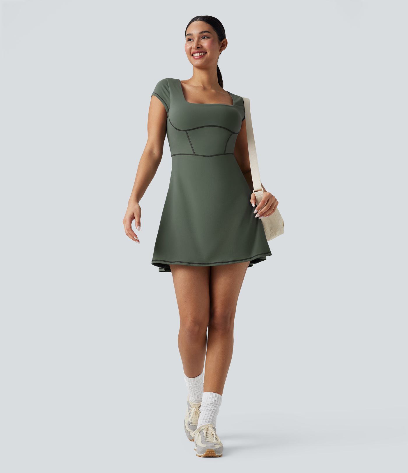 Robe décontractée mini 2-en-1 Softlyzero™ Plush à col carré style corset avec poche