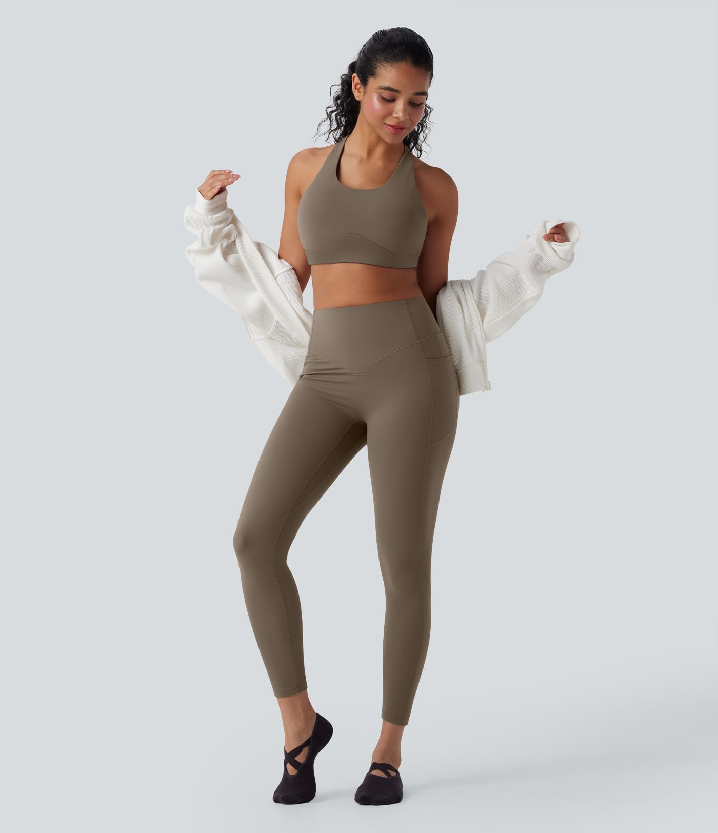Halara UltraSculpt™ SoCinched Hohe Taille Bauchkontrolle Po-Lifting Geraffte Taschen Formende Yoga-Leggings