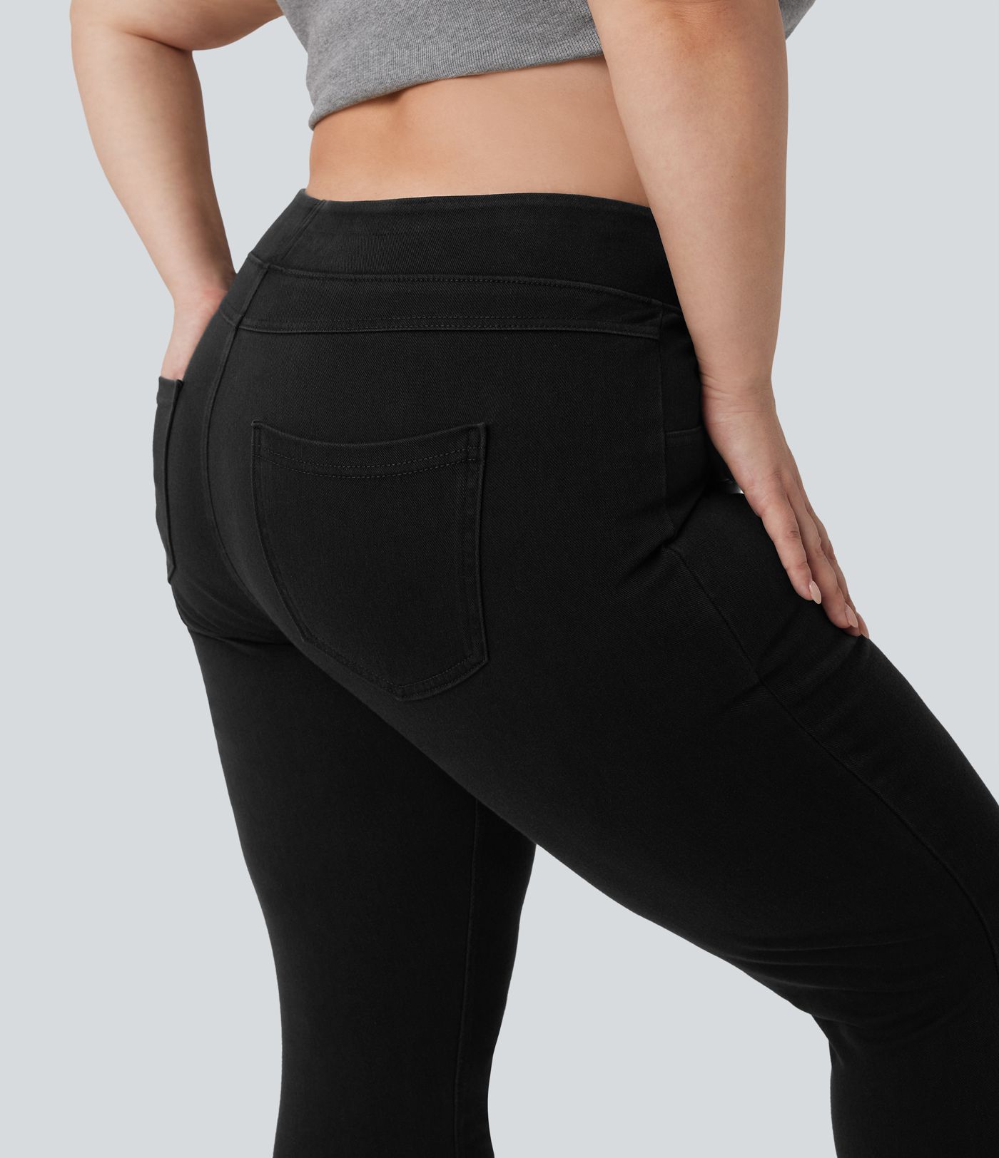 Halara Flex™ Plus Size Jeans Jeggings aus elastischem Strick-Denim mit hohem Bund und Gesäßtaschen