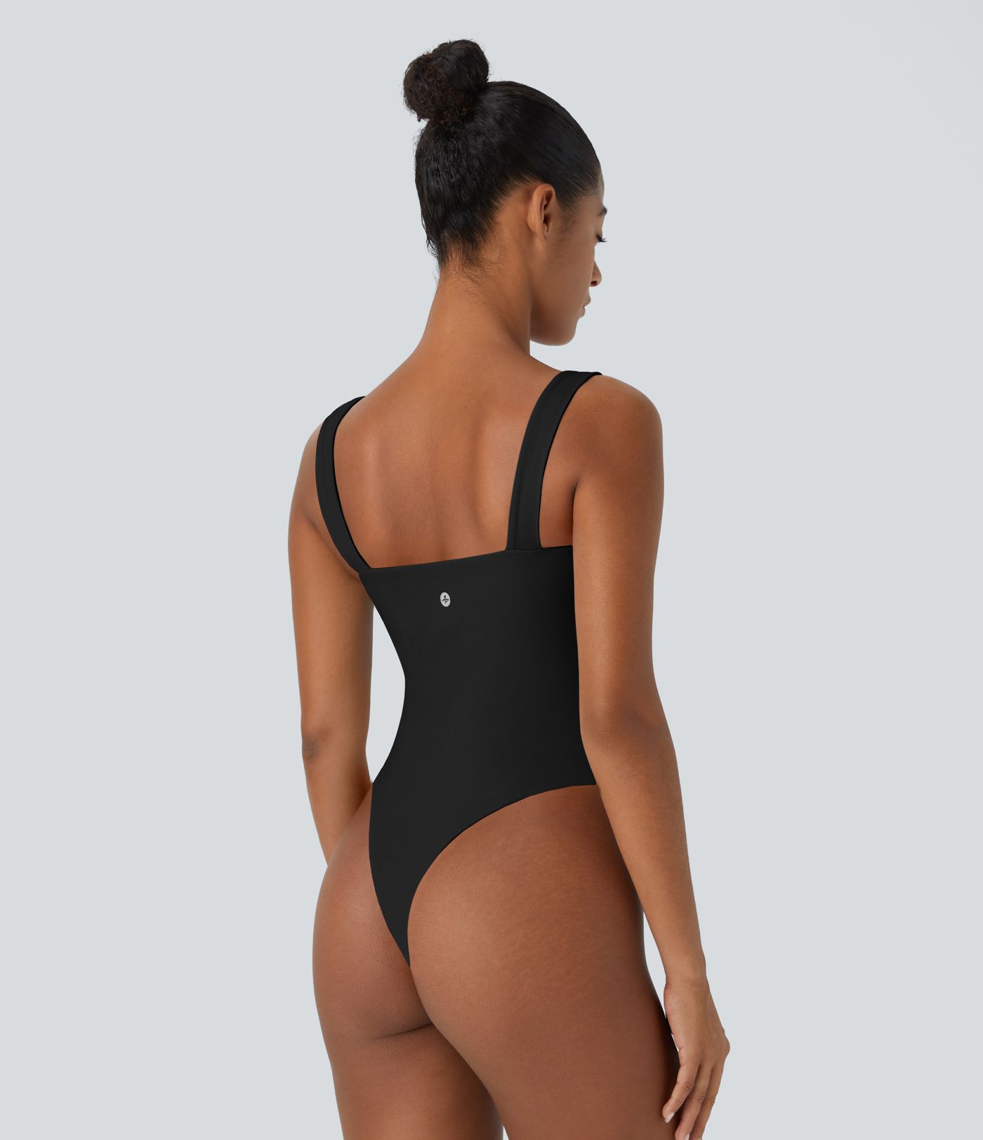 Body Softlyzero™ Plush yoga ajustado botón presión cuello cuadrado sin mangas