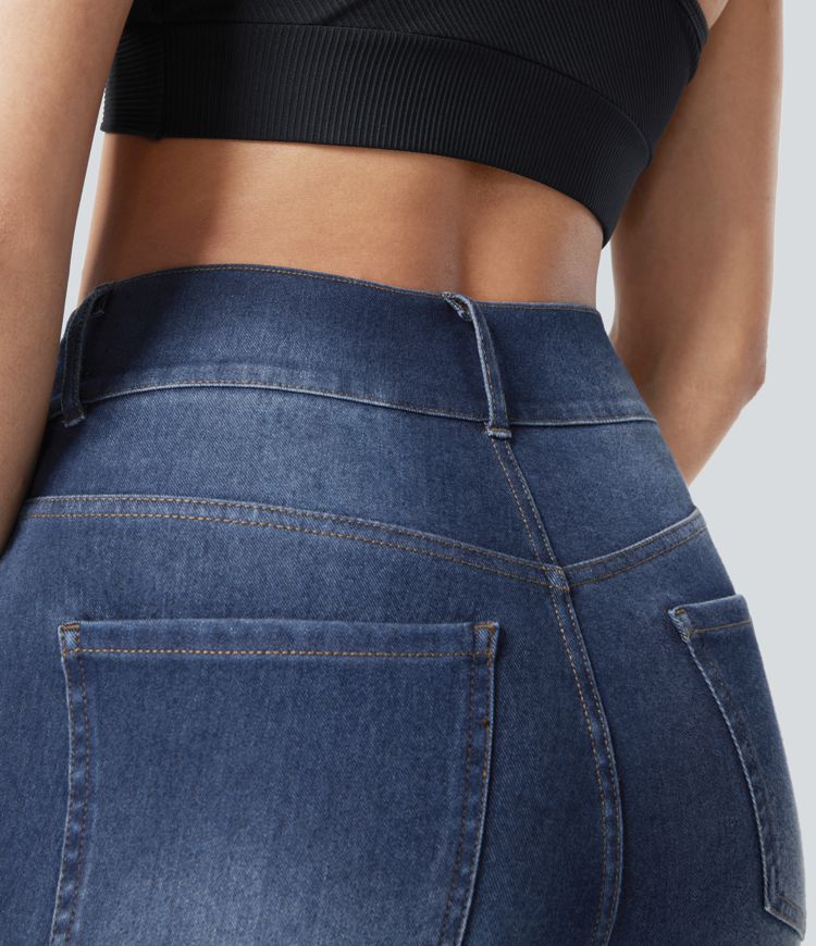 Halara Flex™ Jeans aus elastischem Strick-Denim mit hohem Bund, mehreren Taschen und geradem Bein