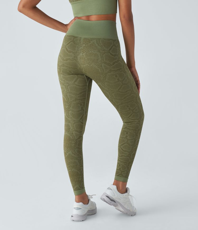 Seamless Flow High Waisted Butt Lifting Snakeskin Print Yoga 7/8 Leggings