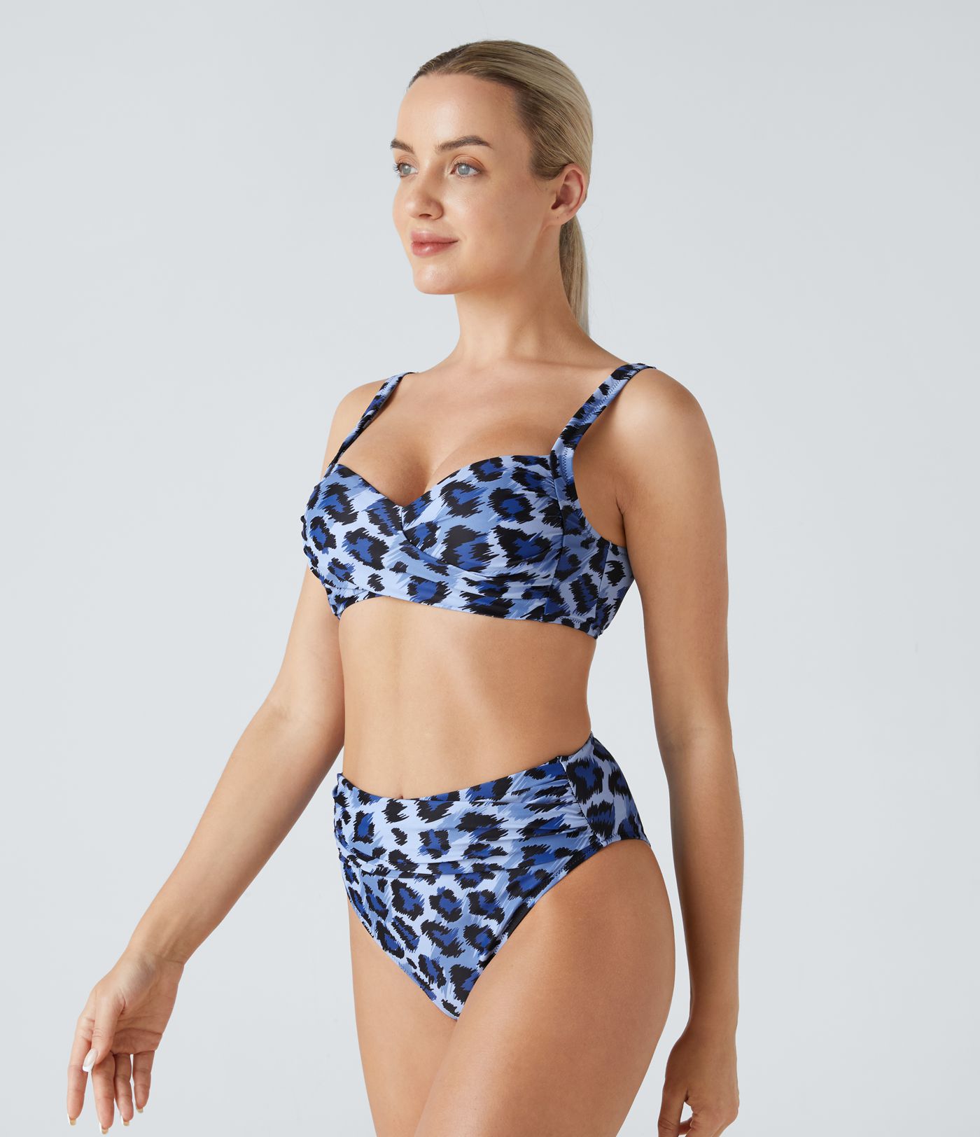 Adjustable G-Hook Leopard Print Bikini Top Swimsuit