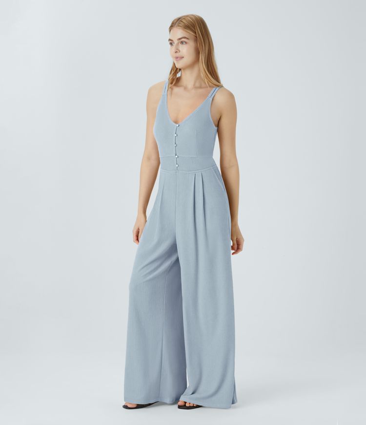 Casual flared jumpsuit with V-neck, double straps, buttons and side pockets