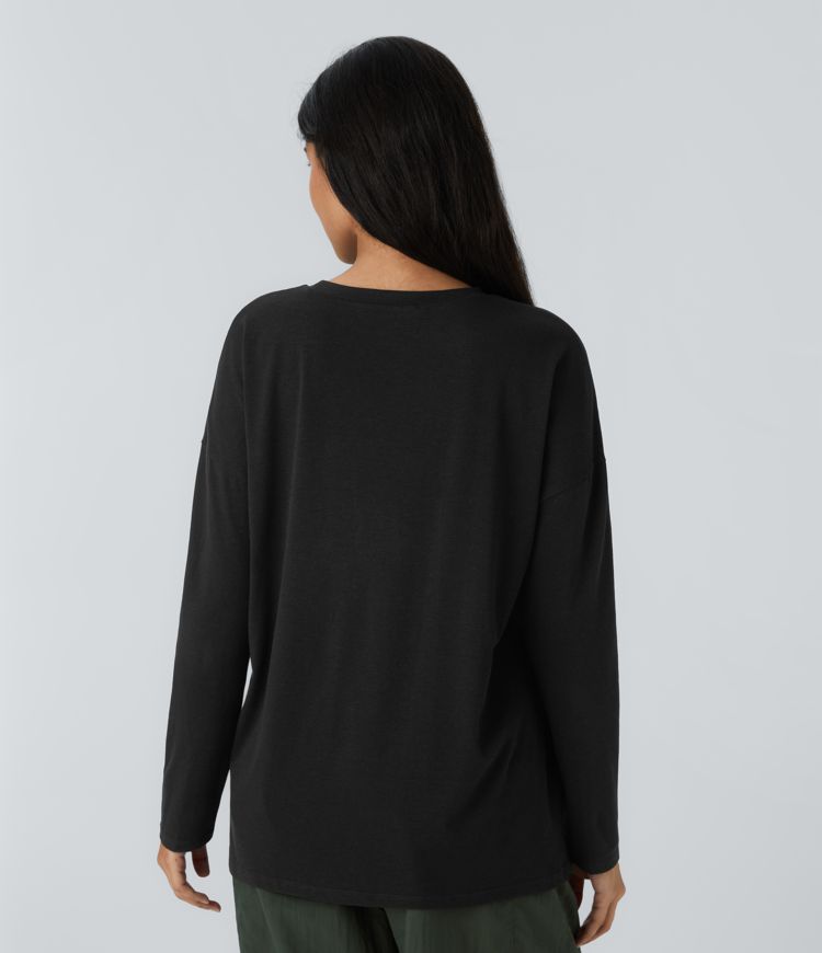 Round Neck Long Sleeve Chest Pocket Split Hem Relax Casual Top