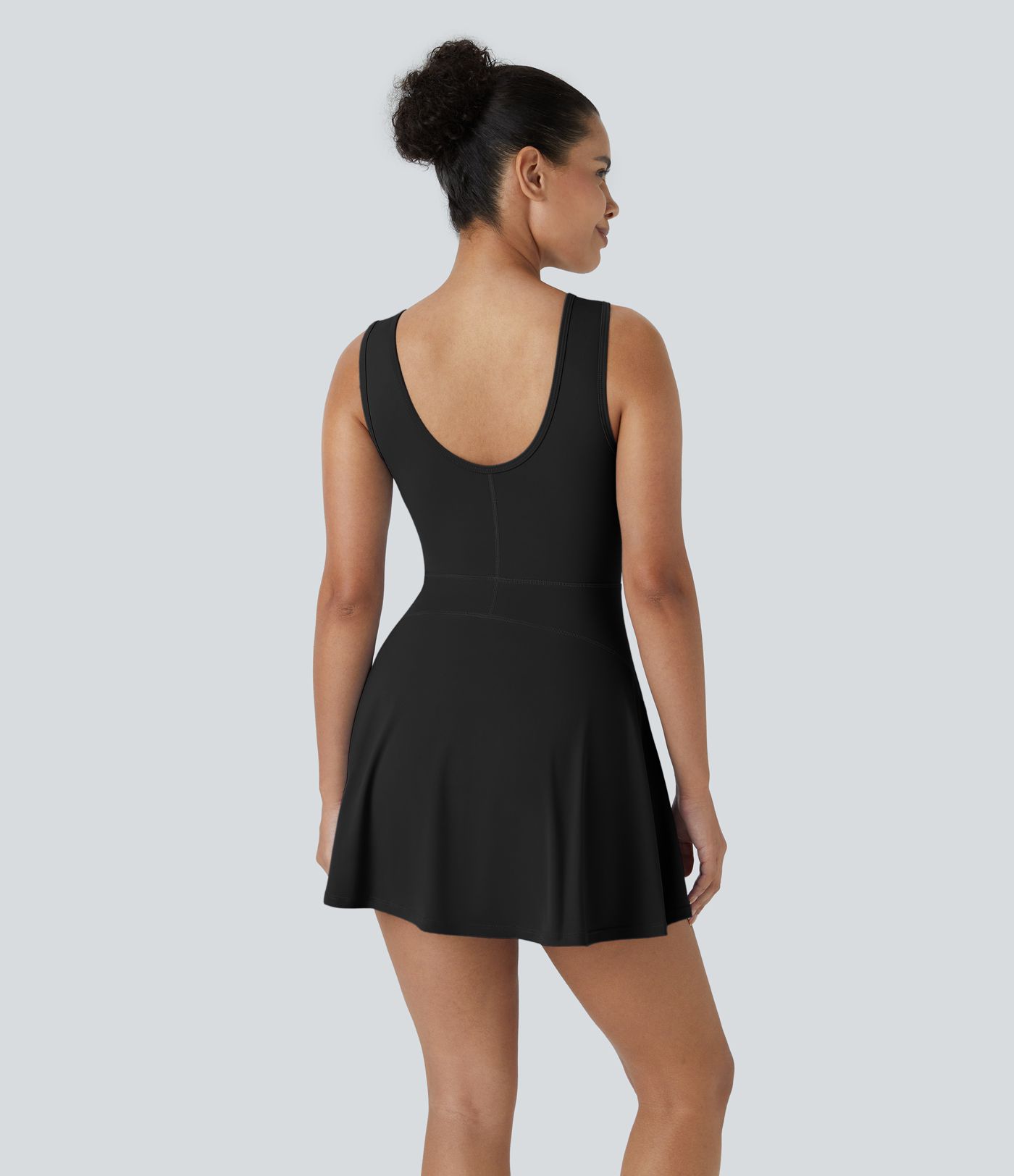 Robe de golf active 2-en-1 mini flare avec poches