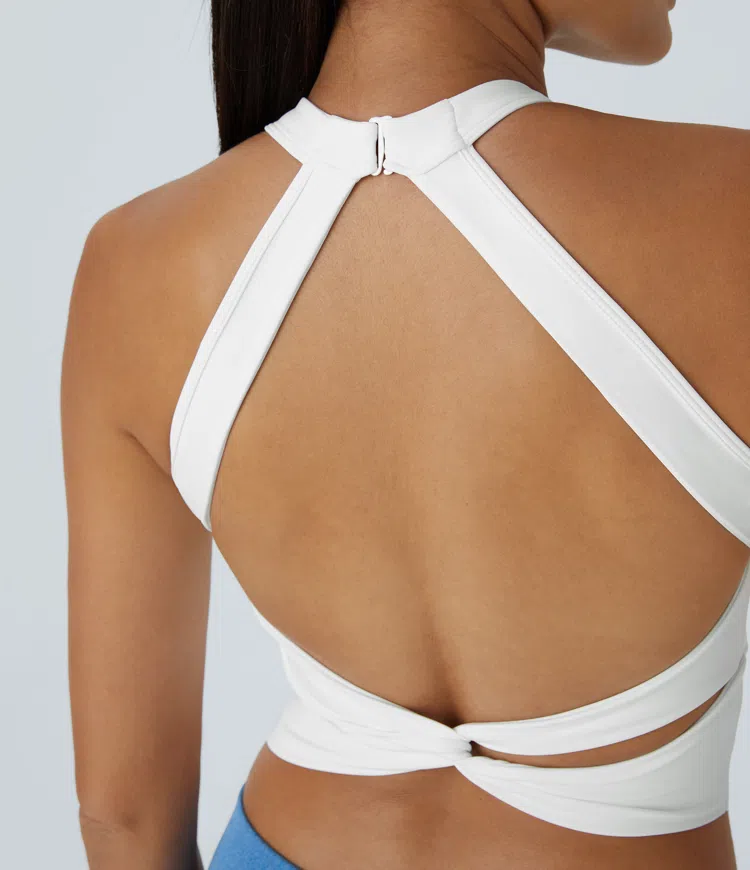 In My Feels Softlyzero™ Airy Rückenfreier, verdrehter Cool-Touch-Sport-BH mit Kontrastnetz, Neckholder und geringer Unterstützung