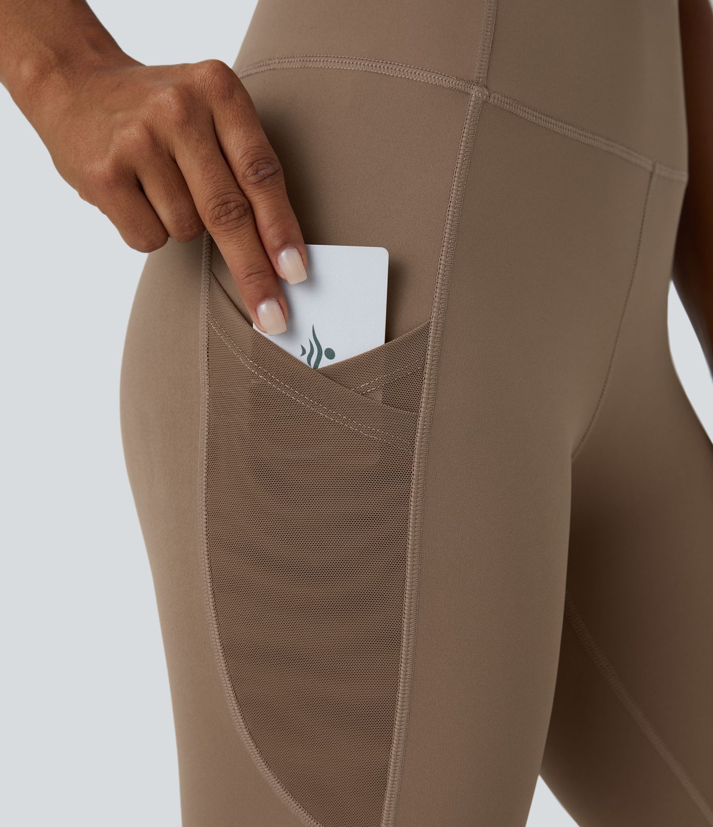 Leggings yoga tiro alto bolsillo cruzado lateral malla contrastante 7/8