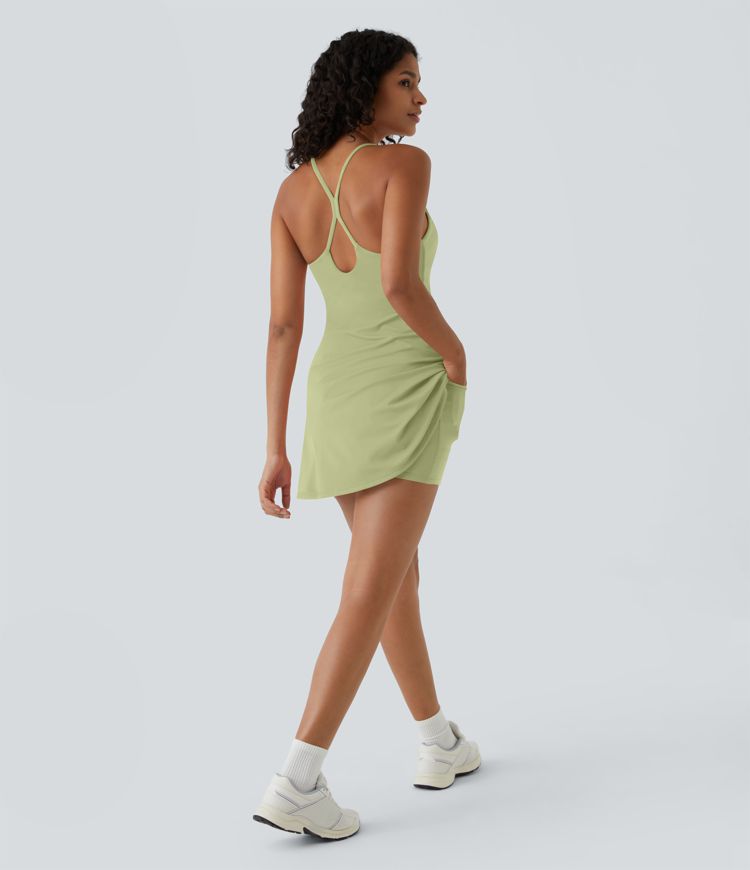 Softlyzero™ Airy, rückenfreies, ausgeschnittenes 2-in-1-Mini-Aktivitätskleid mit Cool Touch-Tasche Softlyzero™ Airy, rückenfreies, ausgeschnittenes 2-in-1-Mini-Aktivitätskleid mit Cool Touch-Tasche