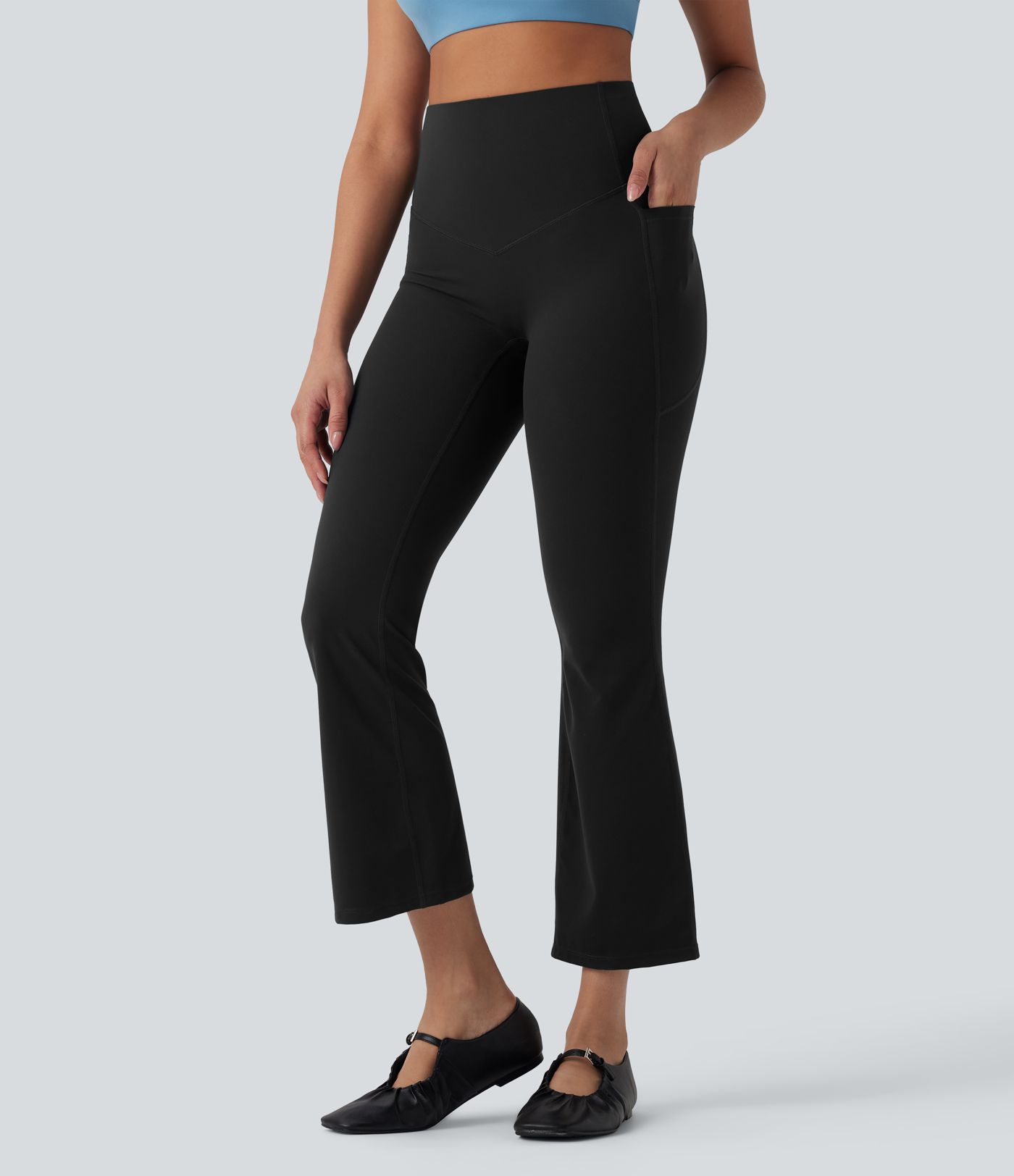 Halara UltraSculpt™ High Waisted Tummy Control Shaping Yoga Bootcut 7/8 Leggings with Pockets