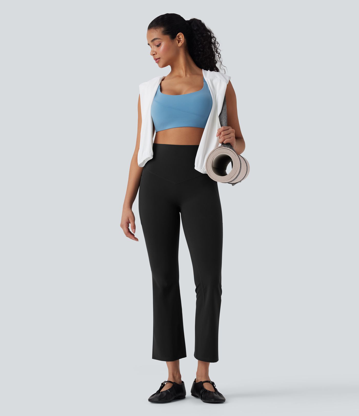 Halara UltraSculpt™ High Waisted Tummy Control Shaping Yoga Bootcut 7/8 Leggings with Pockets