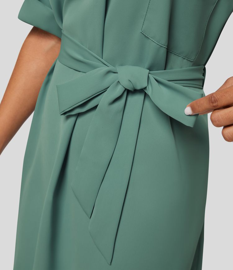 Lockeres Arbeitshemdkleid mit Kragen, hochgekrempelten Ärmeln und Gürtel Lockeres Arbeitshemdkleid mit Kragen, hochgekrempelten Ärmeln und Gürtel