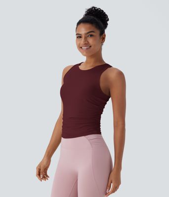 Yoga au col rond et dos nageur froncé