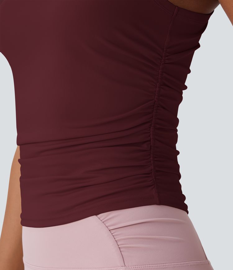 Yoga au col rond et dos nageur froncé