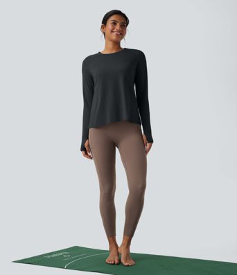 Sportovní top bez zad s dlouhým rukávem a otvorem na palec pro jógu