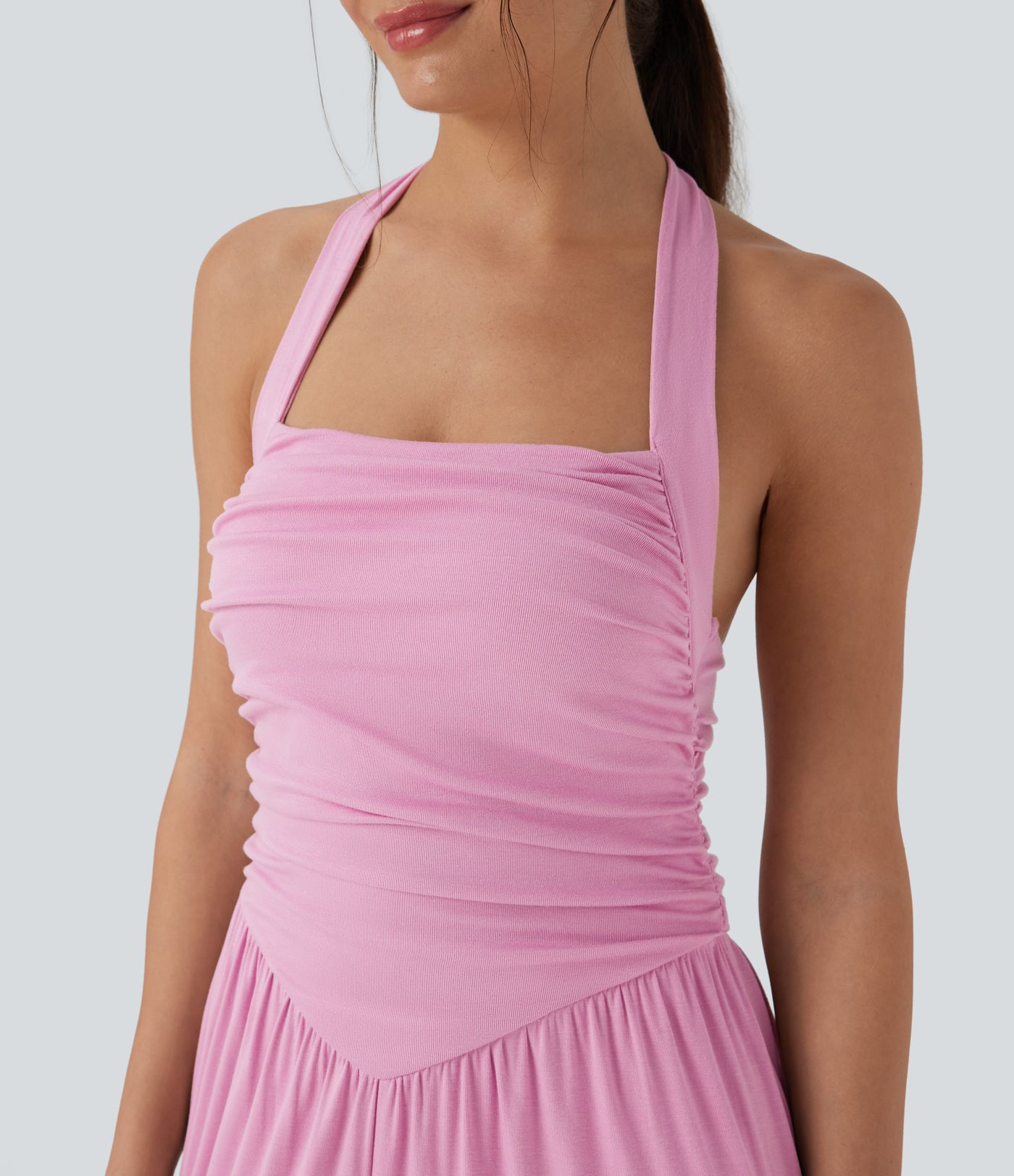 Mono Playero con Cuello Halter, Cordón Trasero y Bolsillos con Costuras