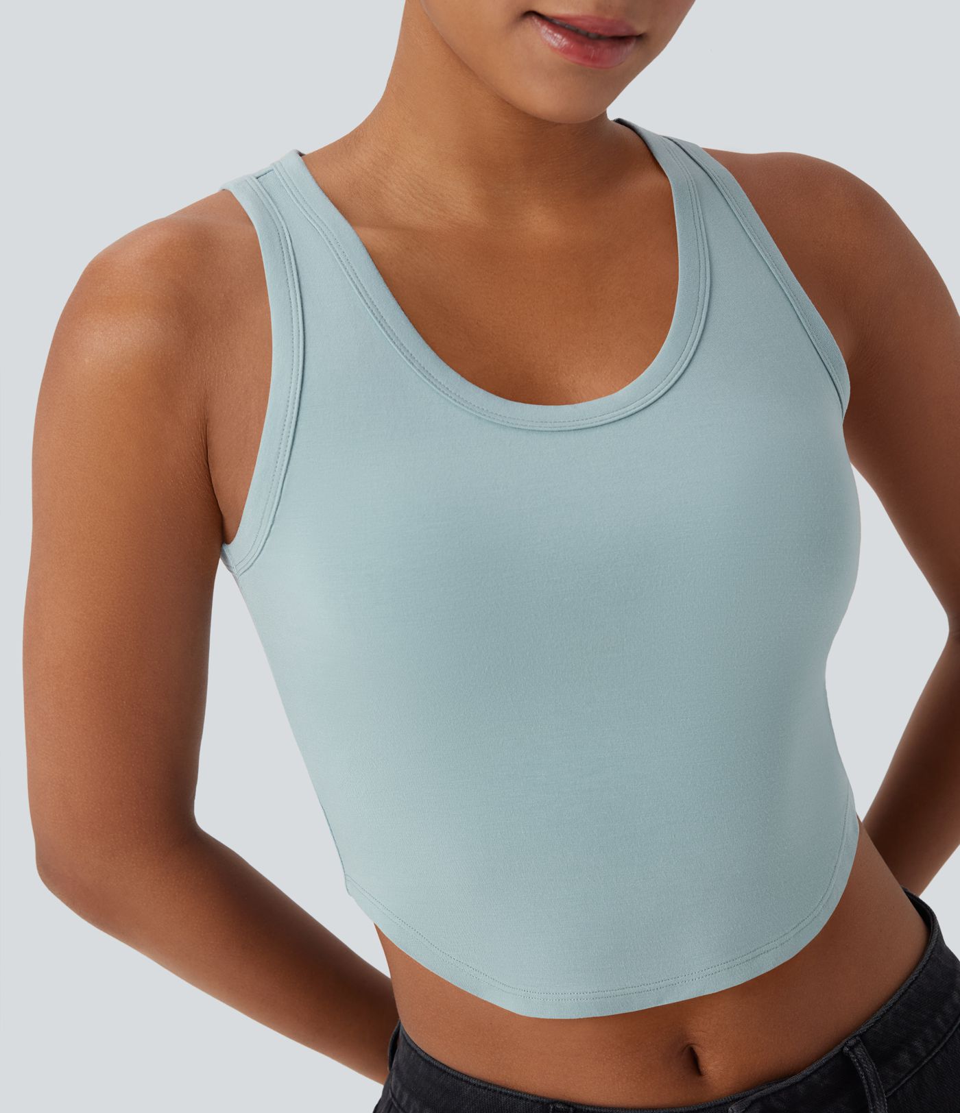 U Neck Curved Hem Cropped Casual Tank Top