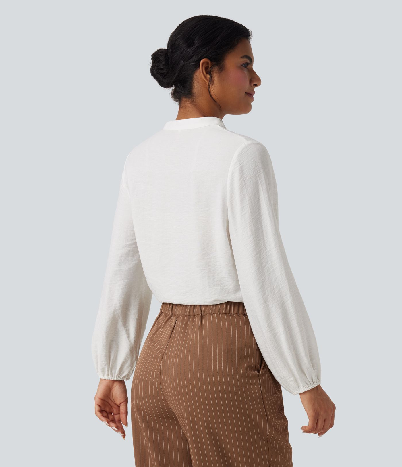 Chemise travail col V manches longues