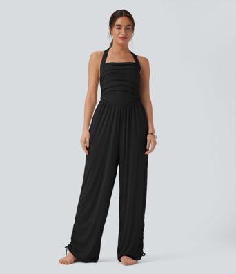 Gerippter Neckholder-Jumpsuit mit Rückenbindung, Kordelzug und Taschen für den Urlaub