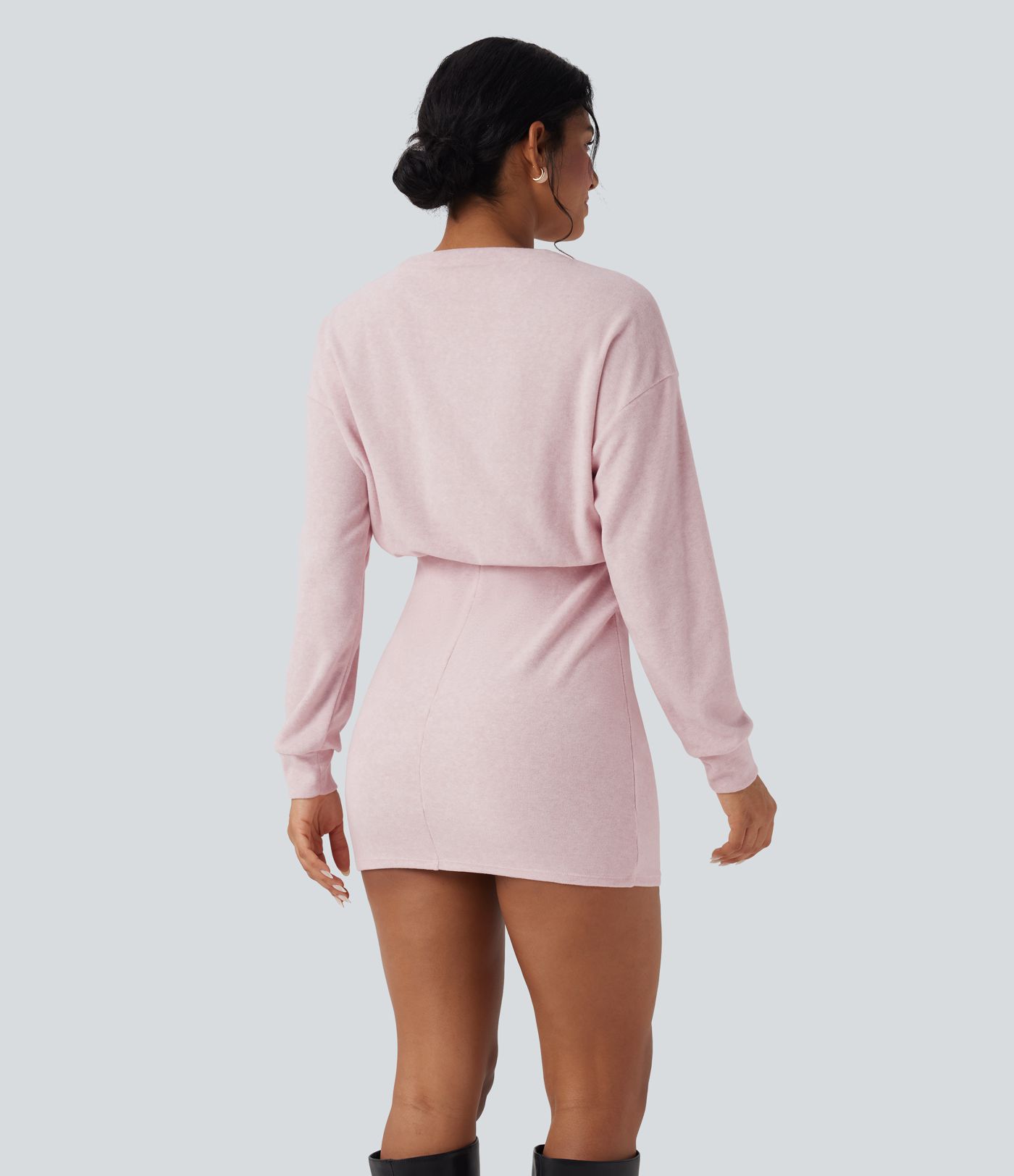 Robe courte moulante décontractée col rond manches longues