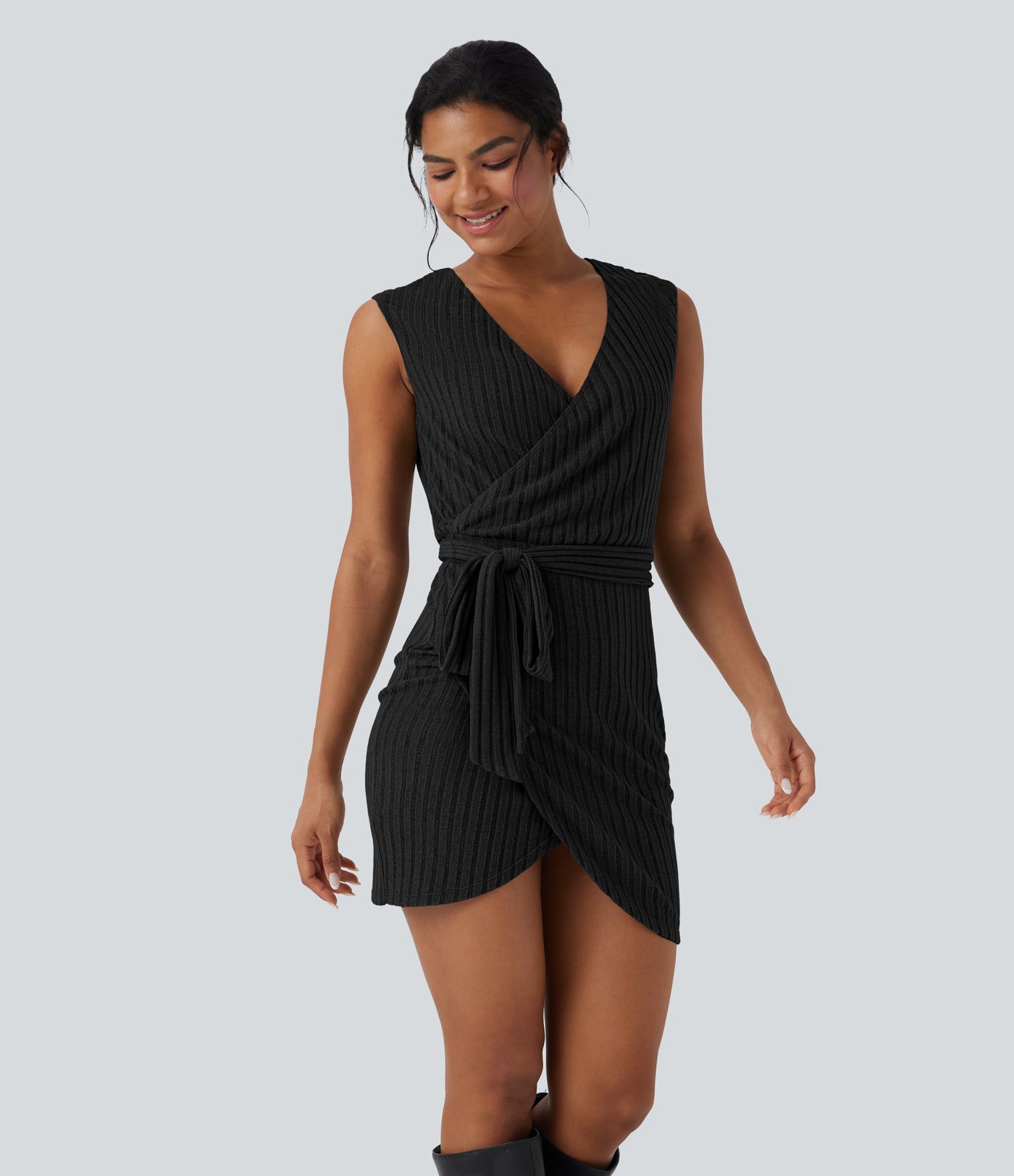 Robe courte moulante décontractée maille côtelée sans manches portefeuille avec ceinture