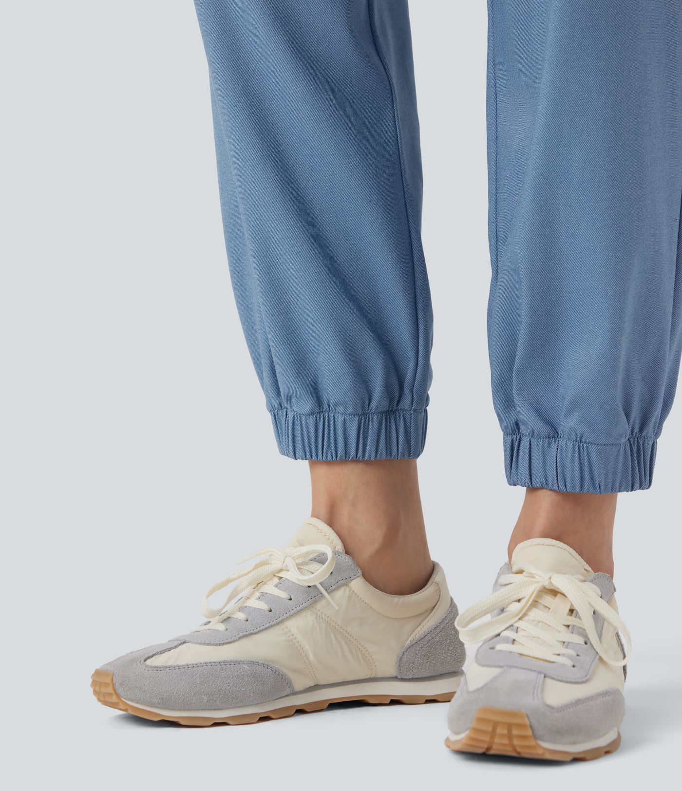 Mid Rise Drawstring Casual Joggers with Pockets