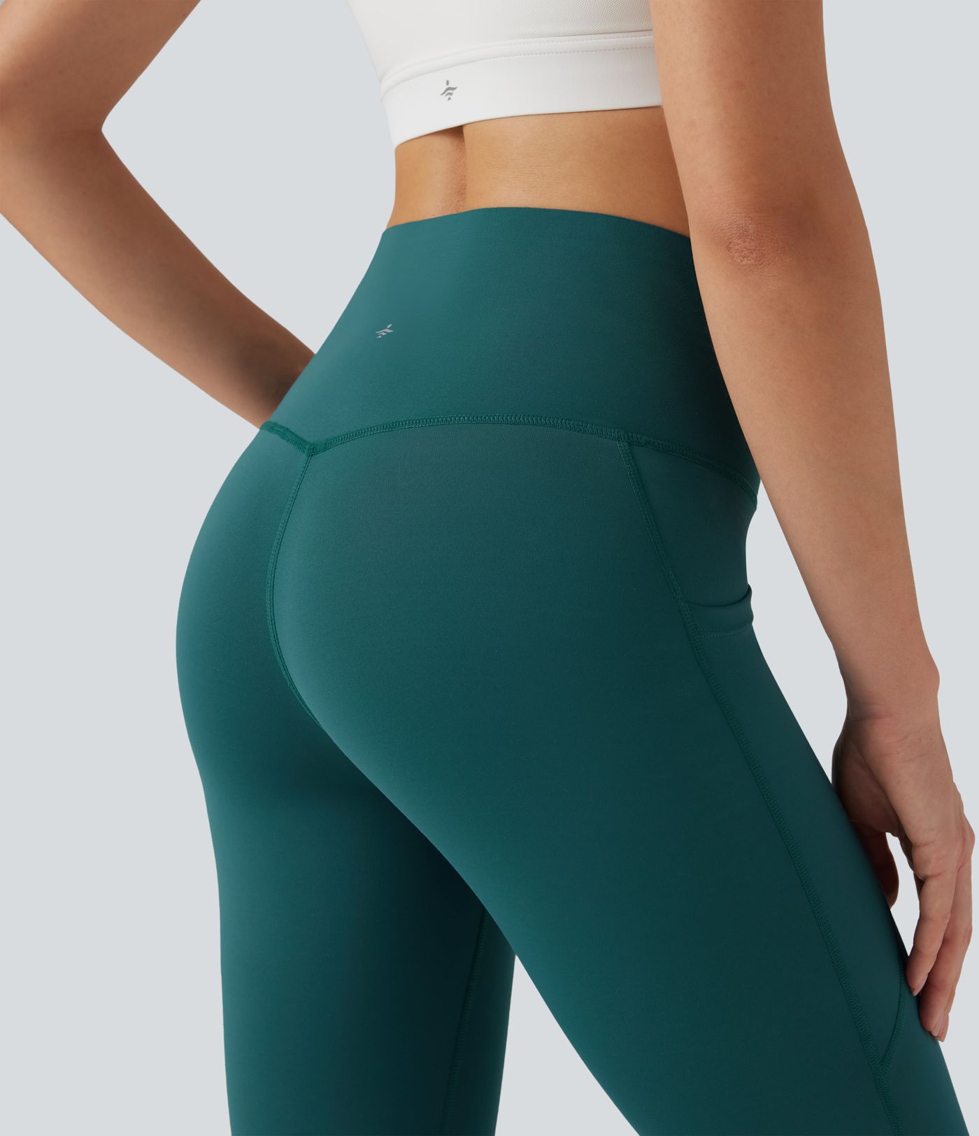SpeedWave™ High Waisted Tummy Control Reflective Quick Dry Running Leggings with Pockets