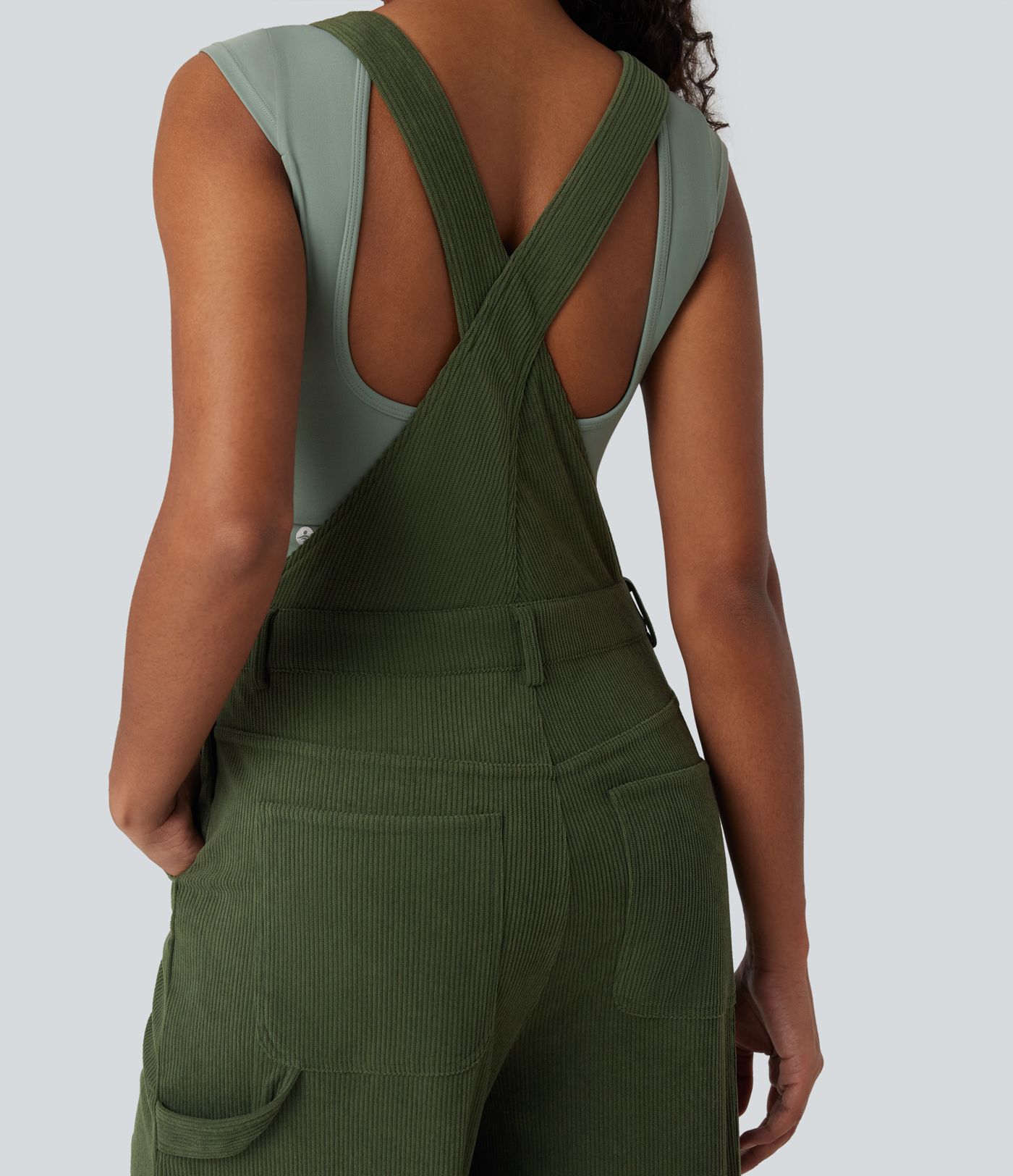Jumpsuit casual de pana con pierna recta y bolsillos