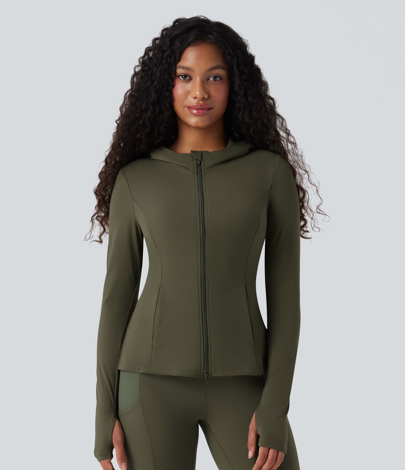 SoftlyZero™ Mikina s kapucí a dlouhým rukávem s otvory na palce, řasená, s kapsami - UPF50+