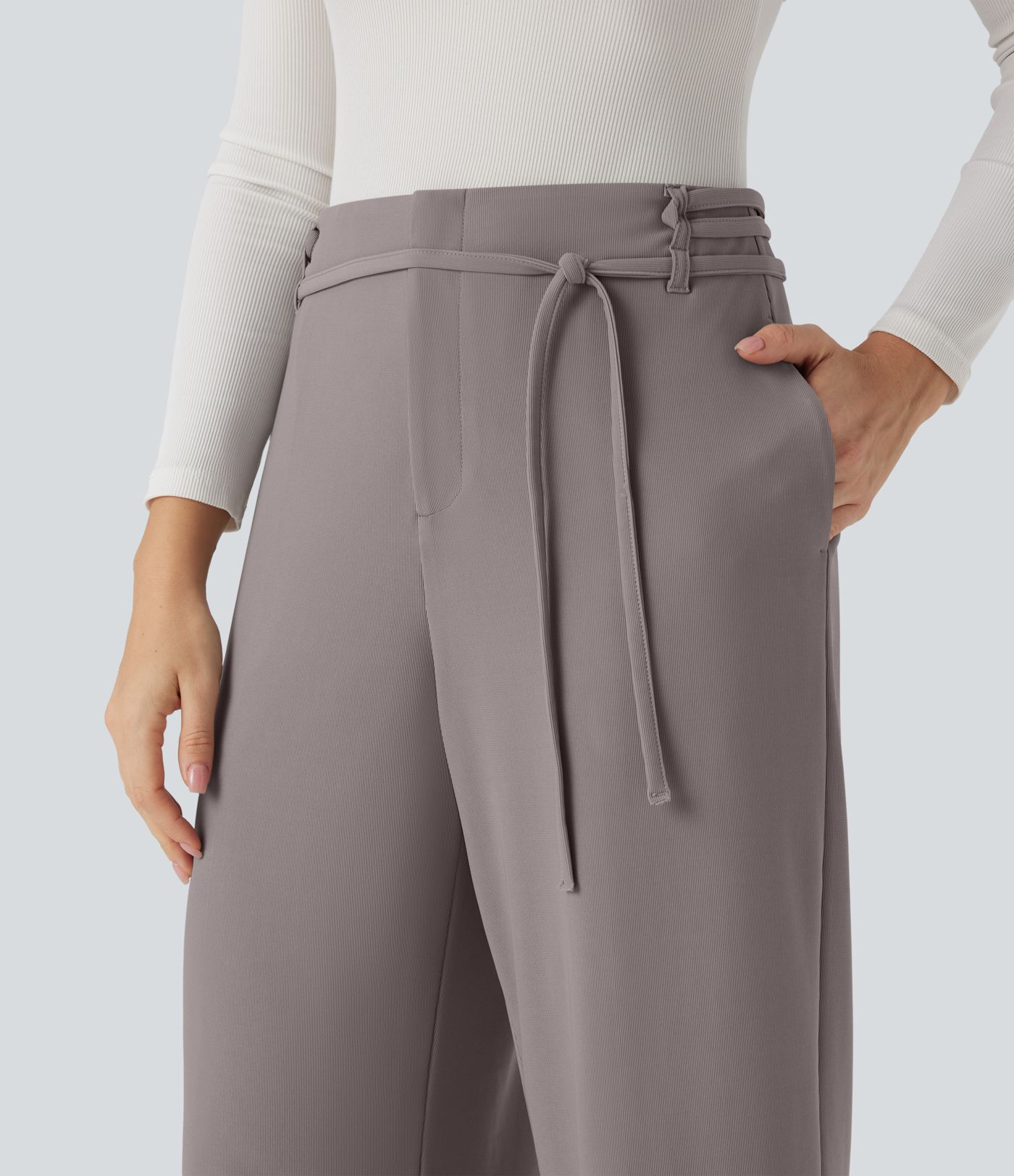 Halara Flex™ Mid Rise sidottavat suoralahkeiset mikrokuvioiset työhousut taskuilla