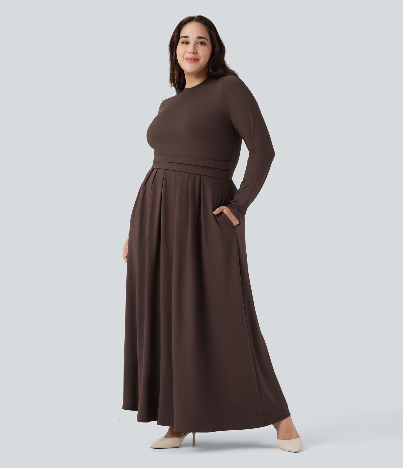 Mock-neck langærmet flæse maxi kjole i afslappet plus-size med lommer