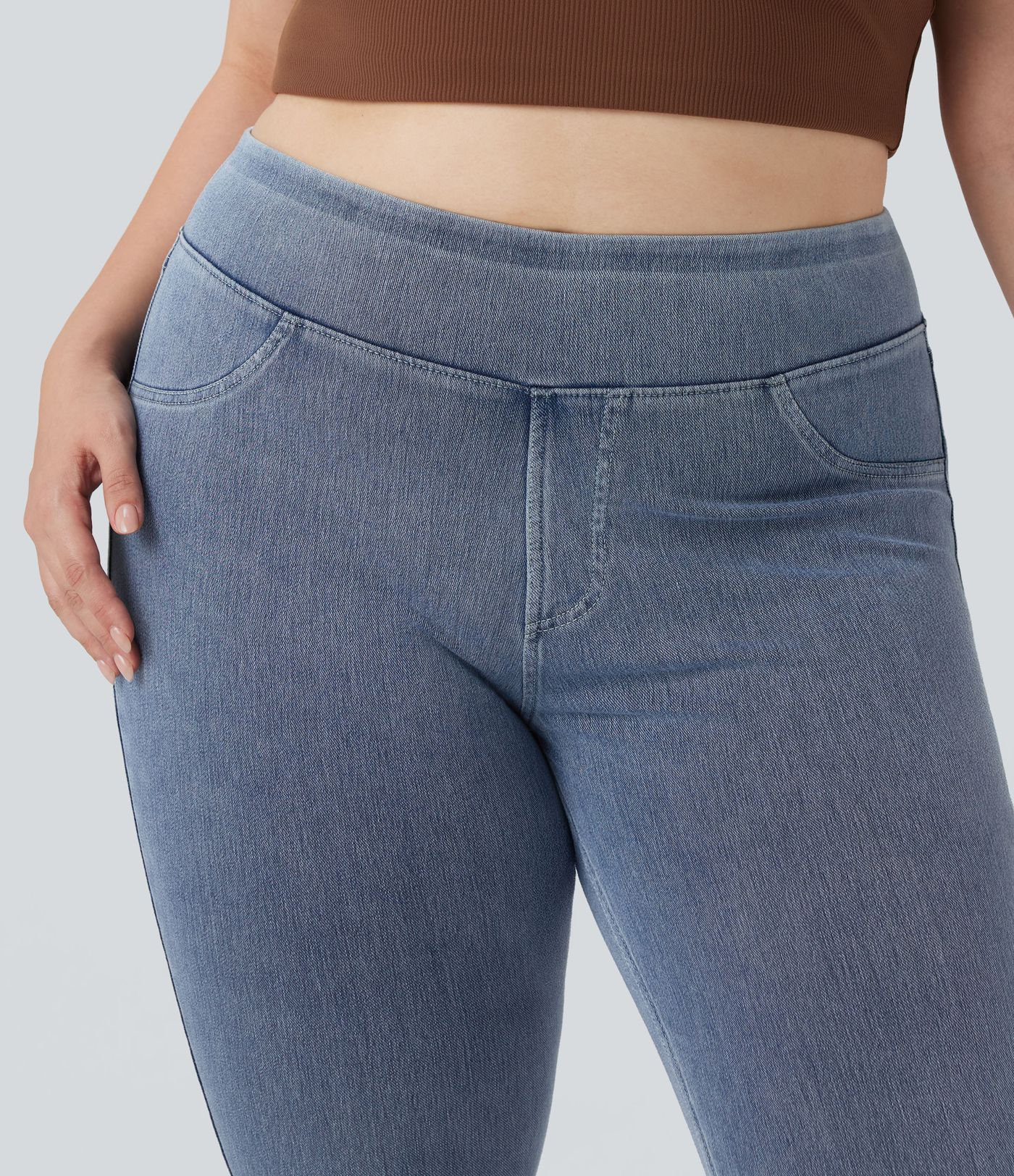 Halara Flex™ Plus Size Jeans Jeggings aus elastischem Strick-Denim mit hohem Bund und Gesäßtaschen