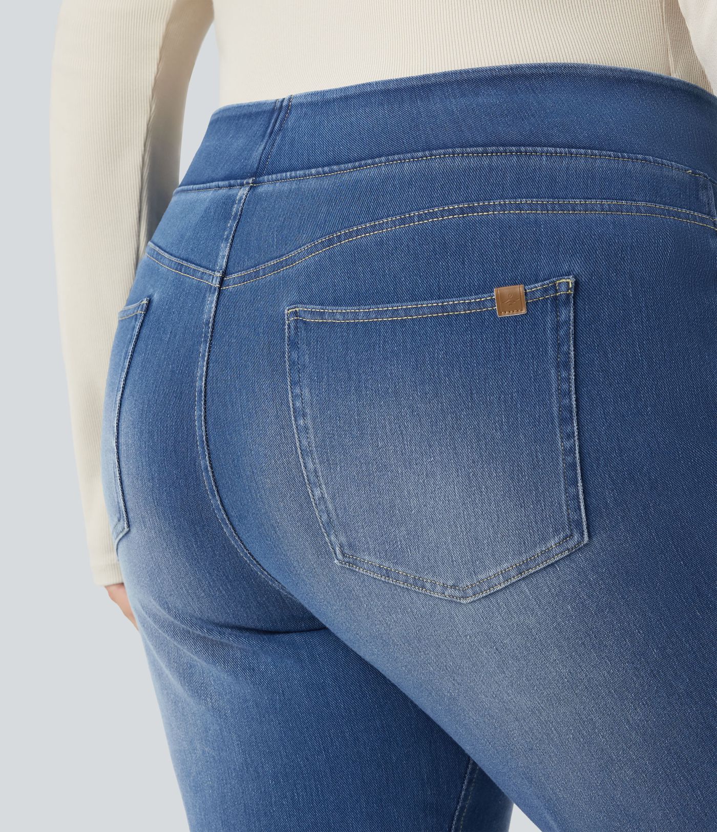 Halara Flex™ High Waisted Pockets Washed Casual Bootcut Plus Size Jeans